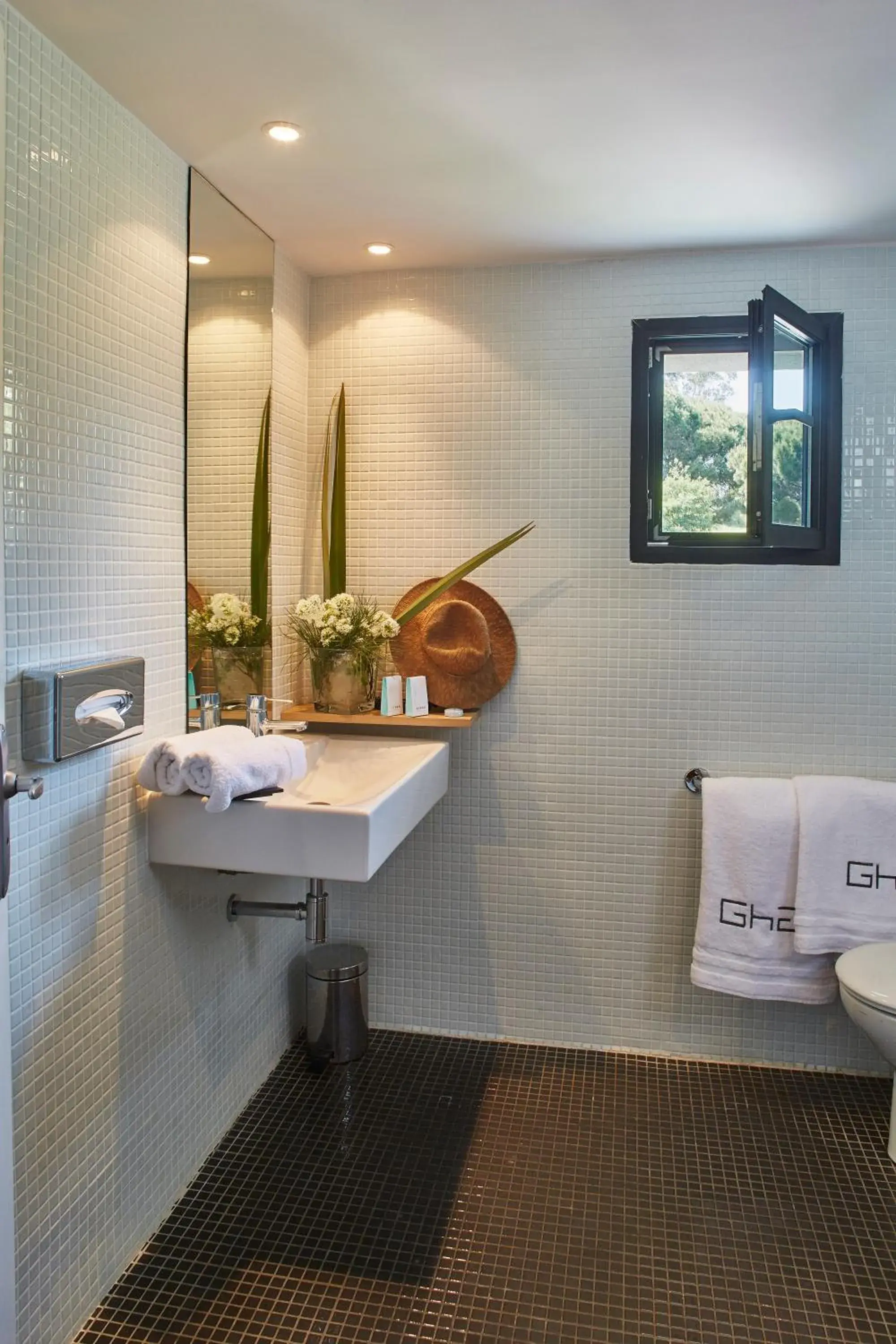 Shower, Bathroom in Grand Hotel Du Golfe