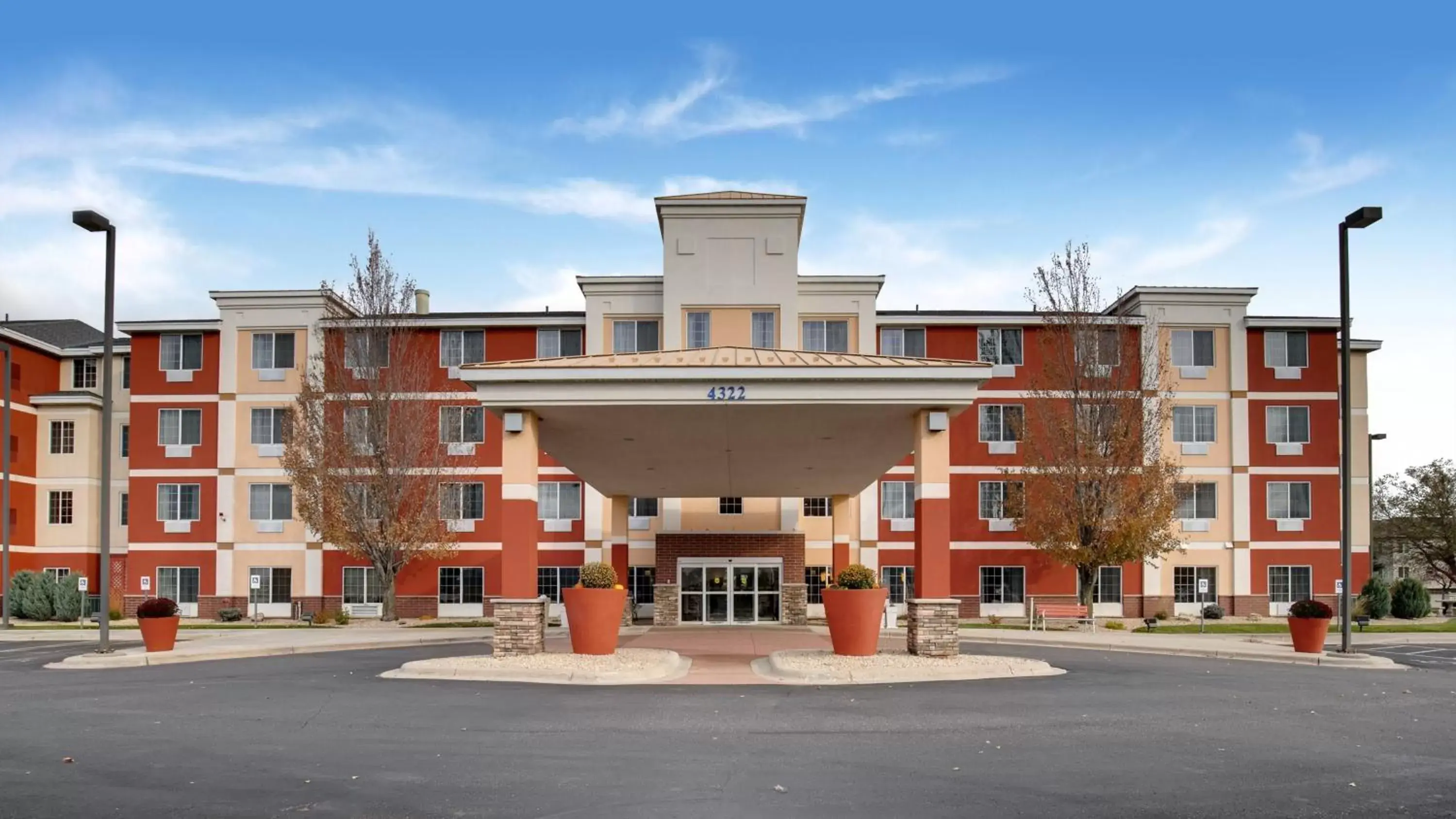 Property building in Holiday Inn Express and Suites St. Cloud by IHG Property building in Holiday Inn Express and Suites St. Cloud by IHG