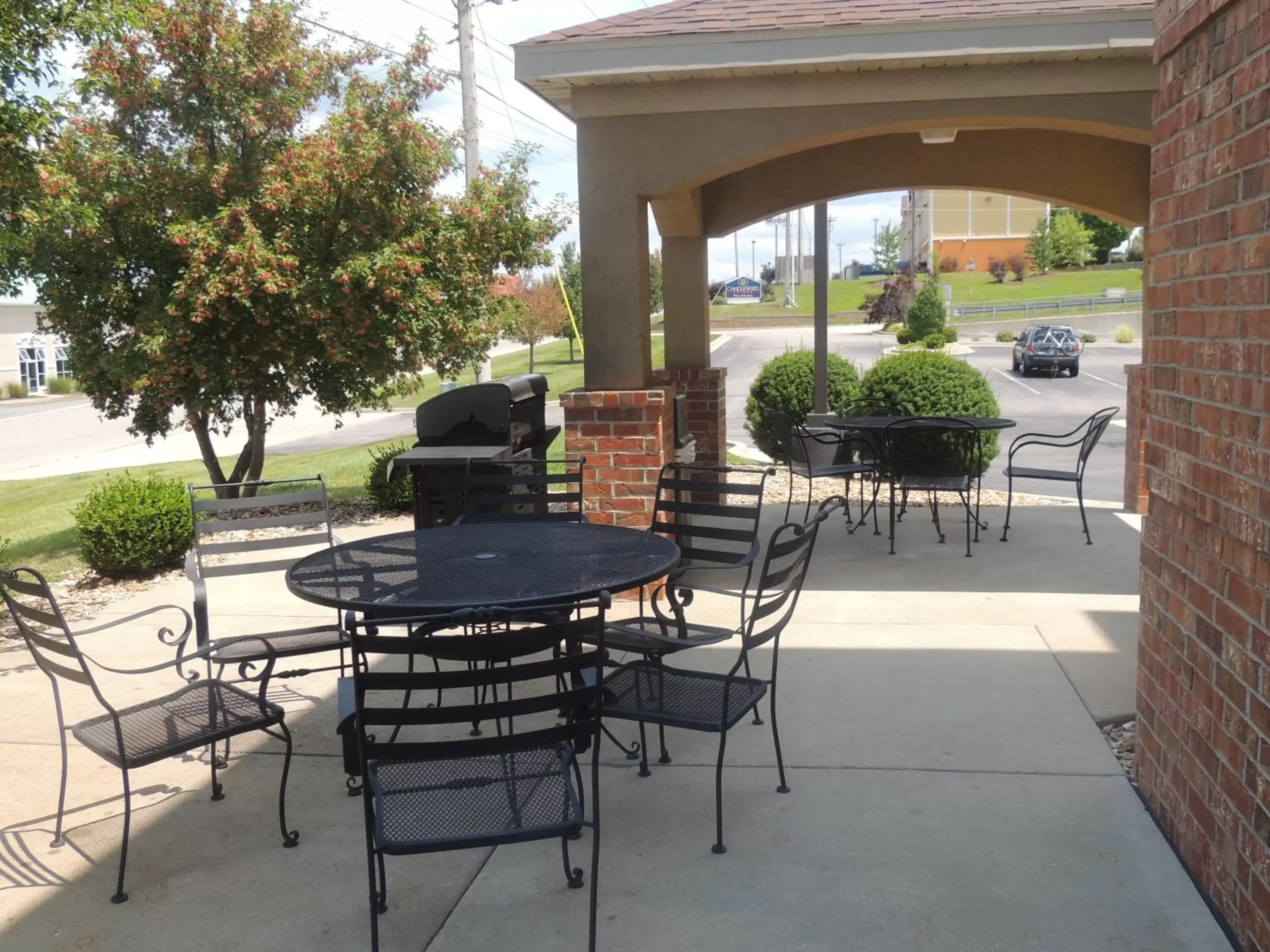 Other, BBQ Facilities in Candlewood Suites St. Robert, an IHG Hotel