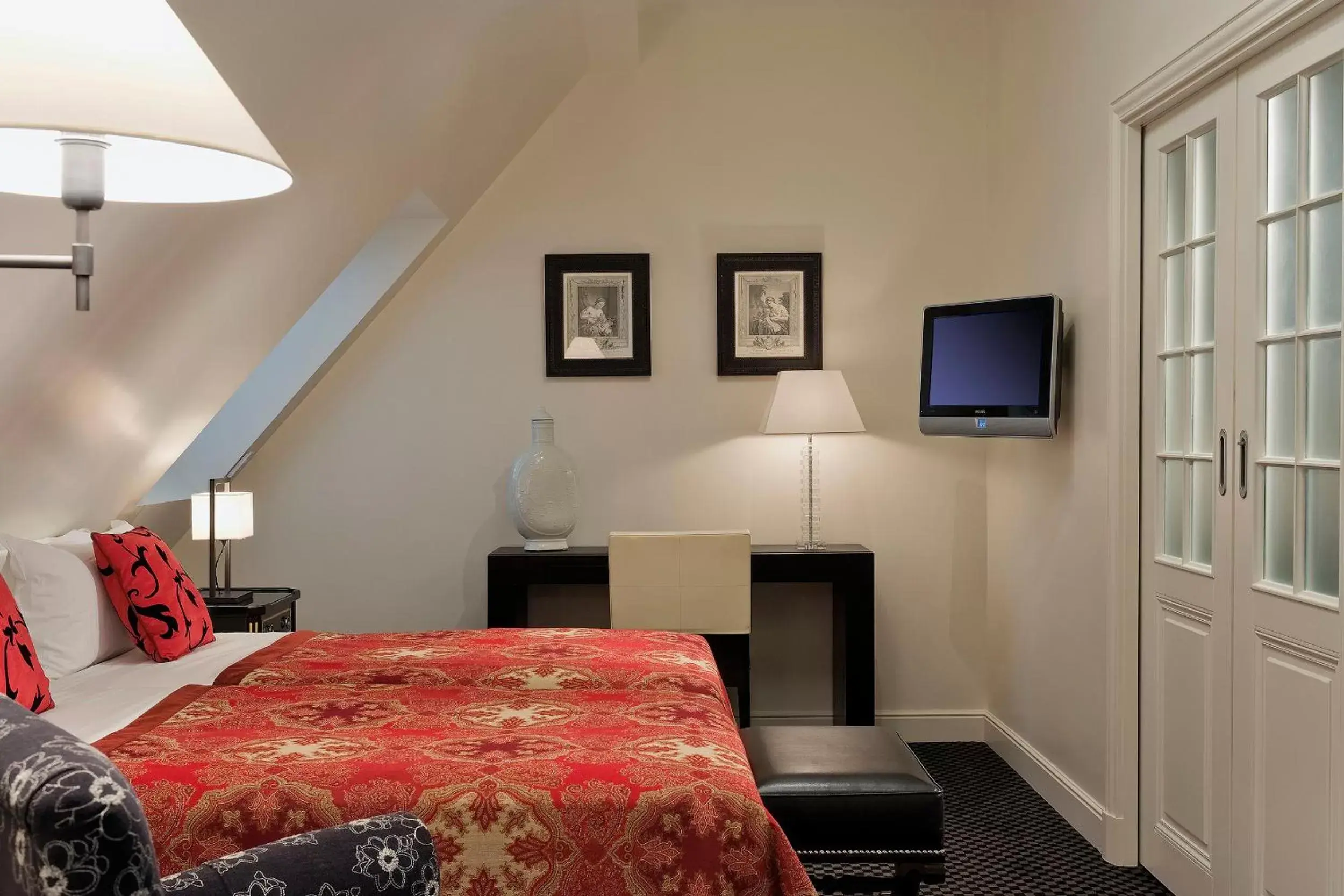 Bedroom, Bed in Hôtel Keppler Bedroom, Bed in Hôtel Keppler