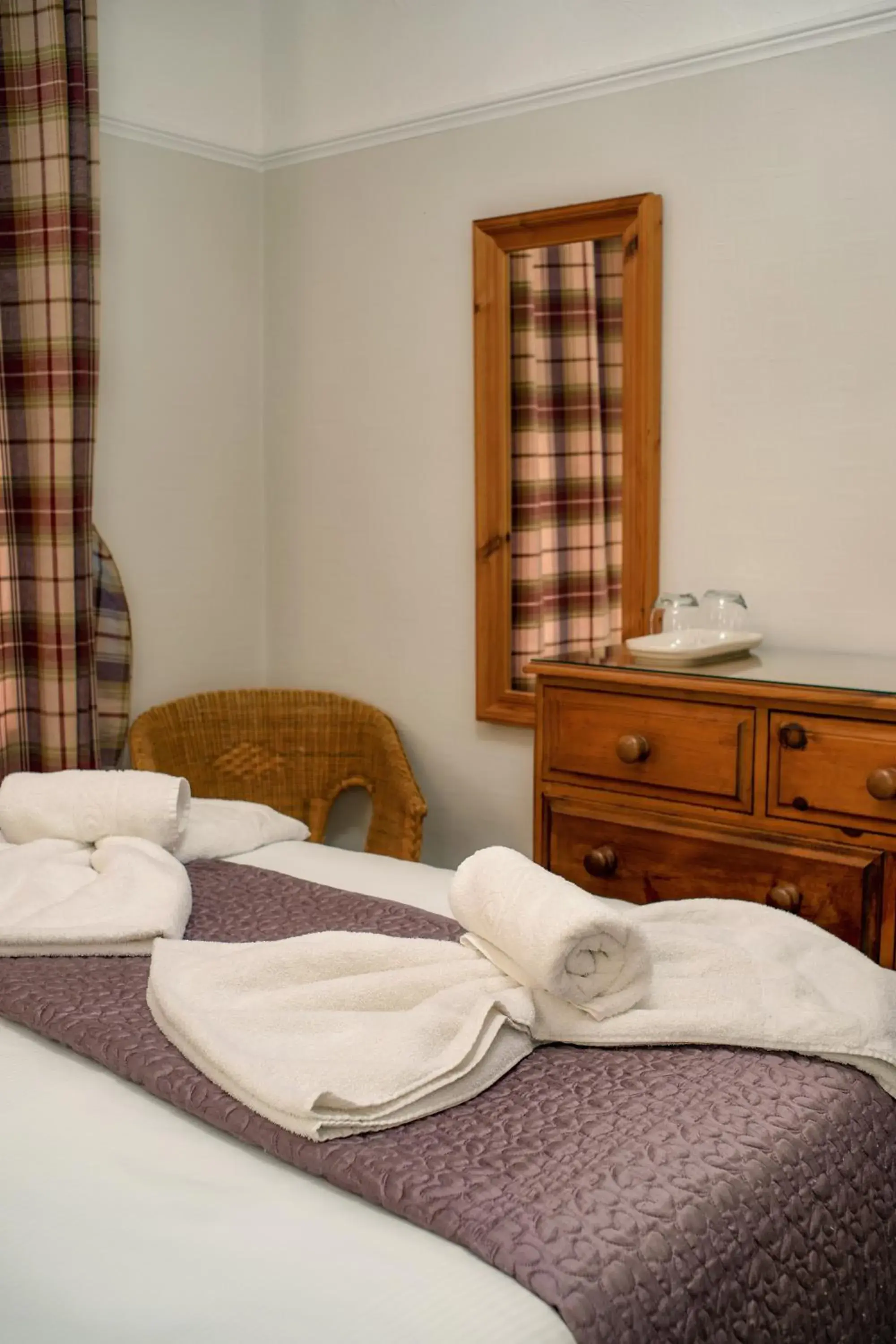 Bedroom, Bed in Meadowcroft Guest House