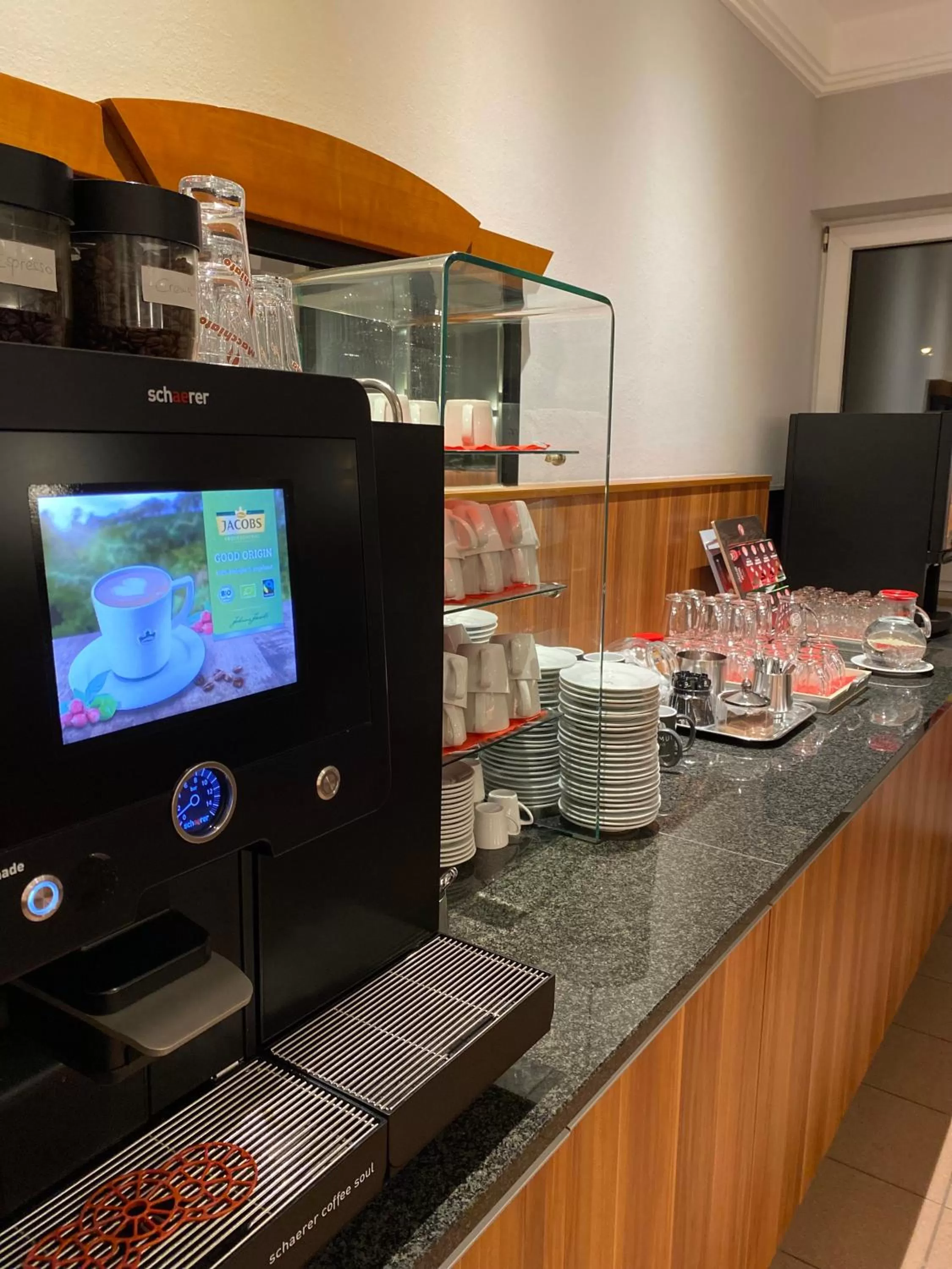 Breakfast in INVITE Hotel an der Kaiserburg