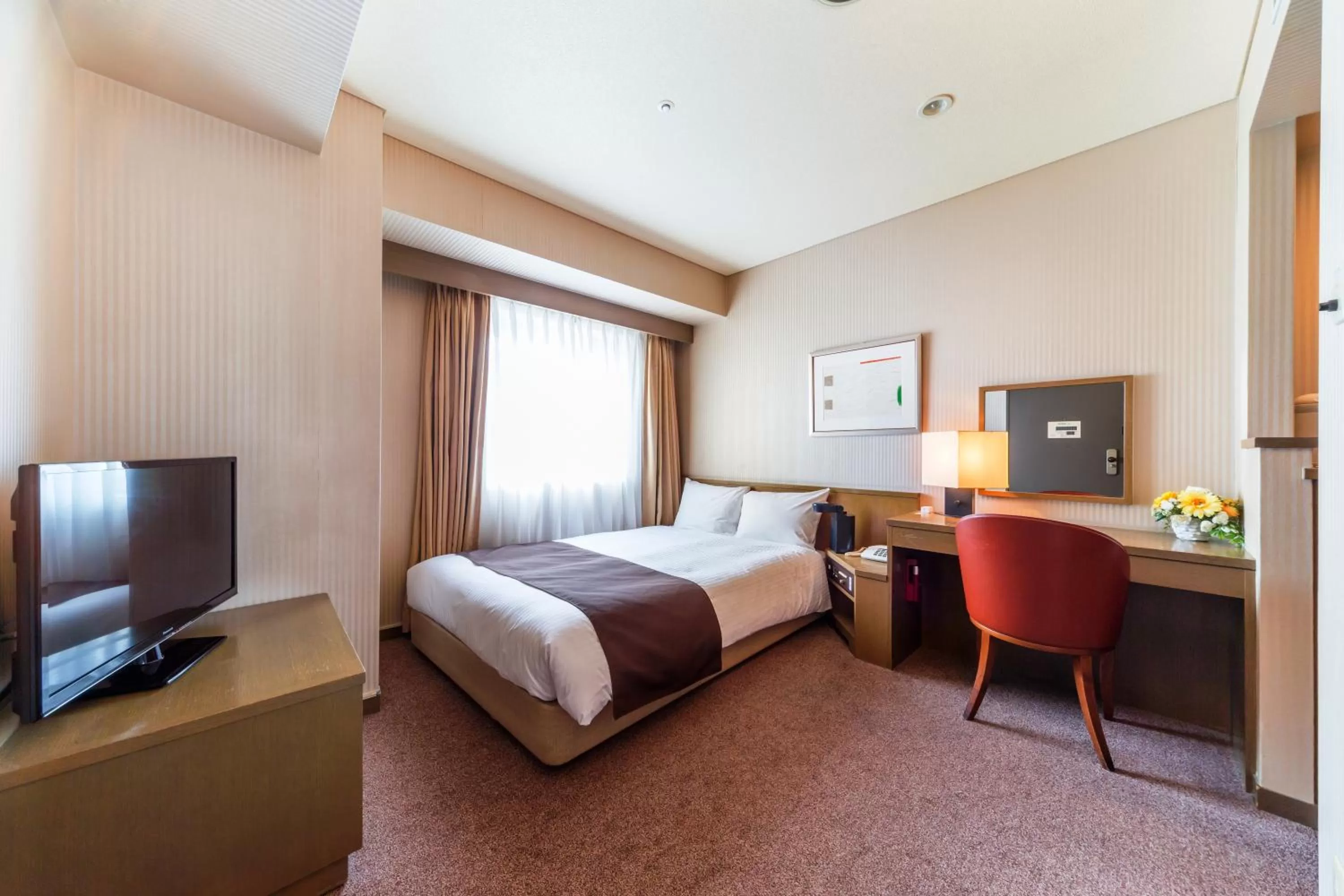 Day, Bed in Nest Hotel Sapporo Odori