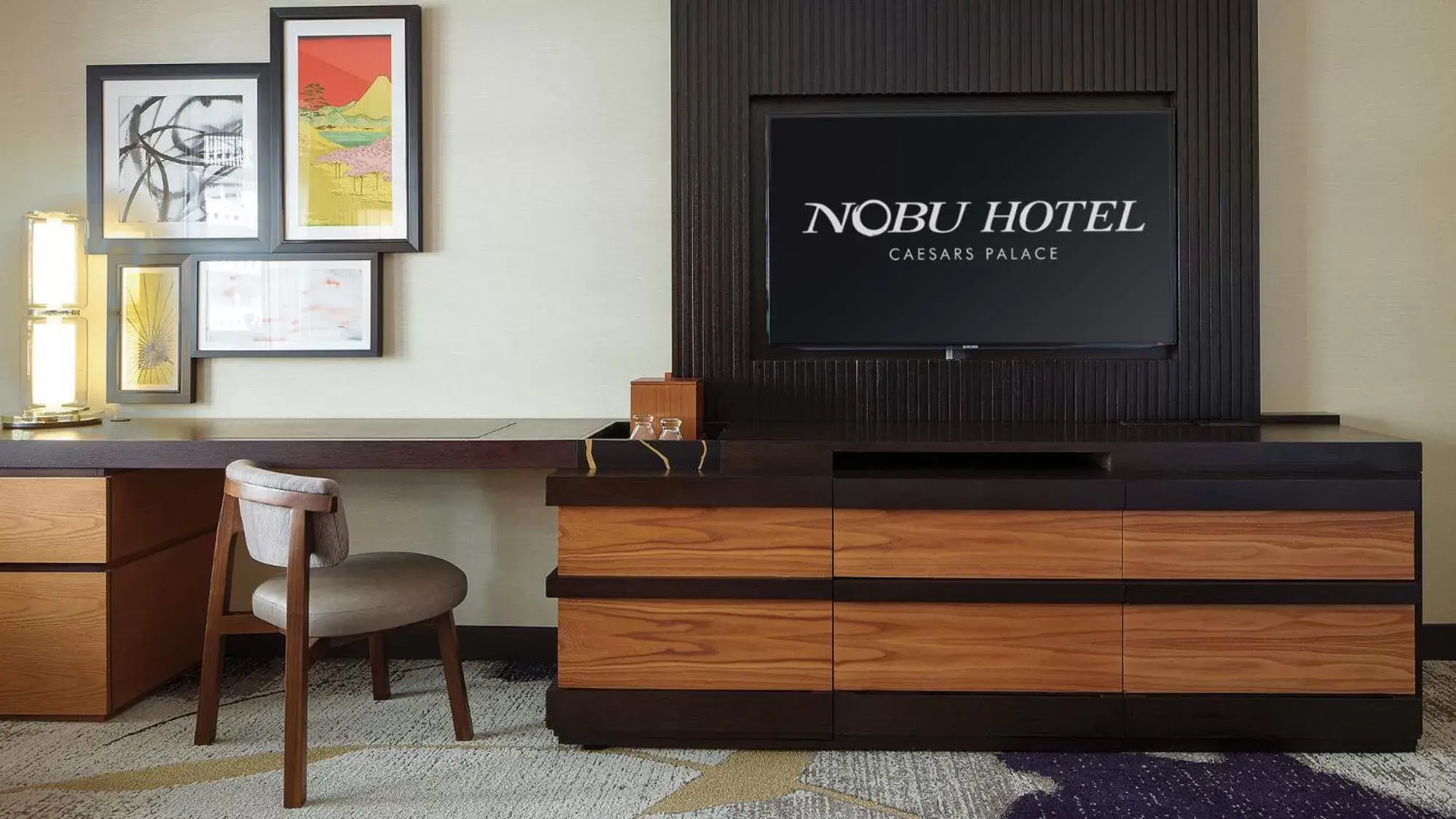 TV and multimedia in Nobu Hotel at Caesars Palace