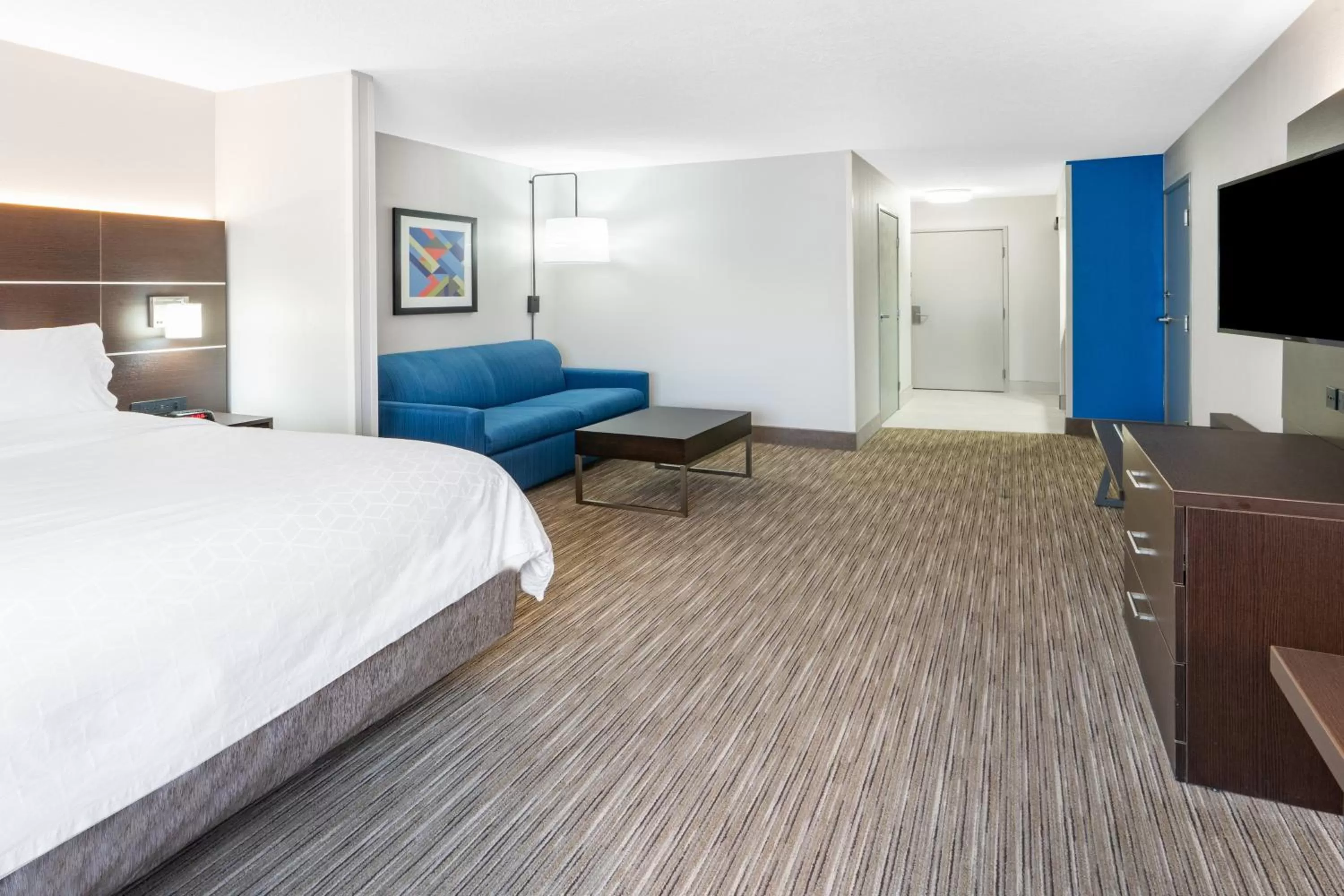 Bedroom, Bed in Holiday Inn Express Hotel & Suites Albuquerque - North Balloon Fiesta Park by IHG