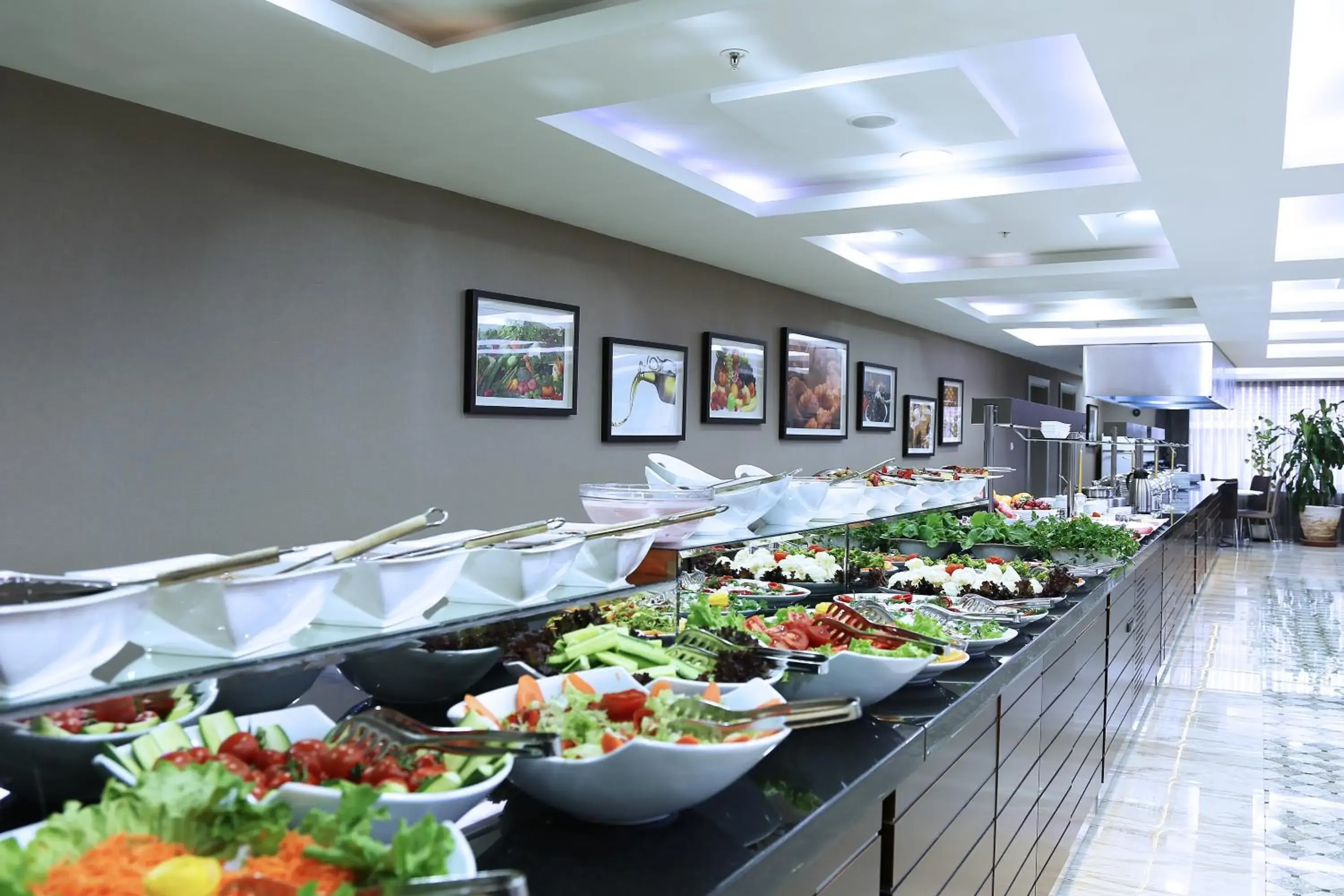 Food, Restaurant/Places to Eat in Benler Hotel