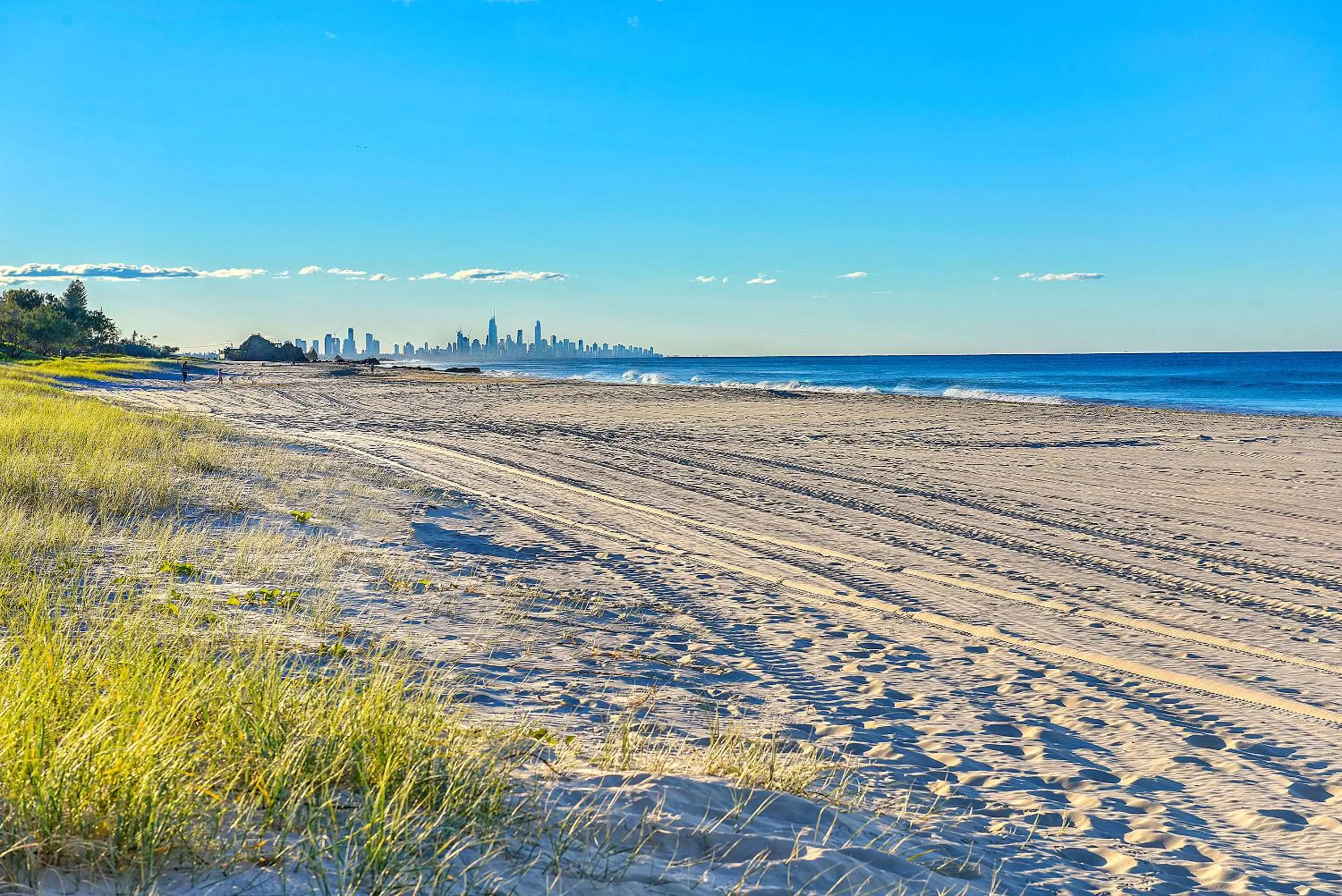 Natural landscape in Golden Riviera Absolute Beachfront Resort