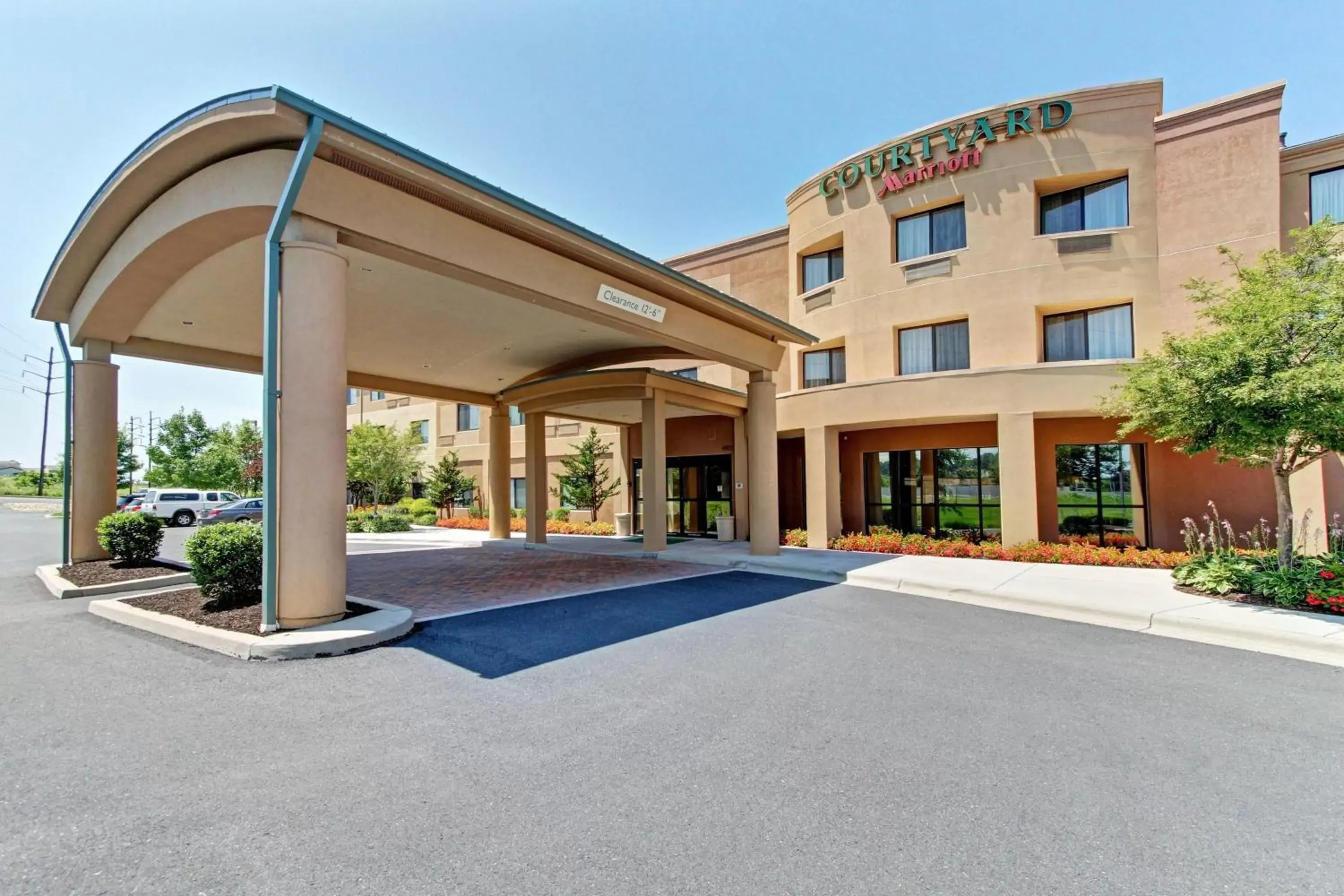 Property Building in Courtyard by Marriott Harrisburg West/Mechanicsburg