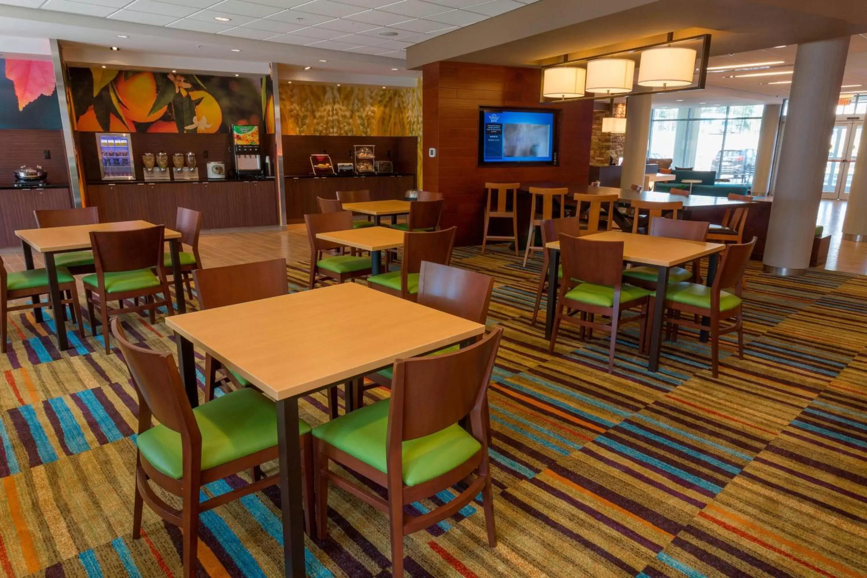 Breakfast, Restaurant/Places to Eat in Fairfield Inn & Suites by Marriott Geneva Finger Lakes