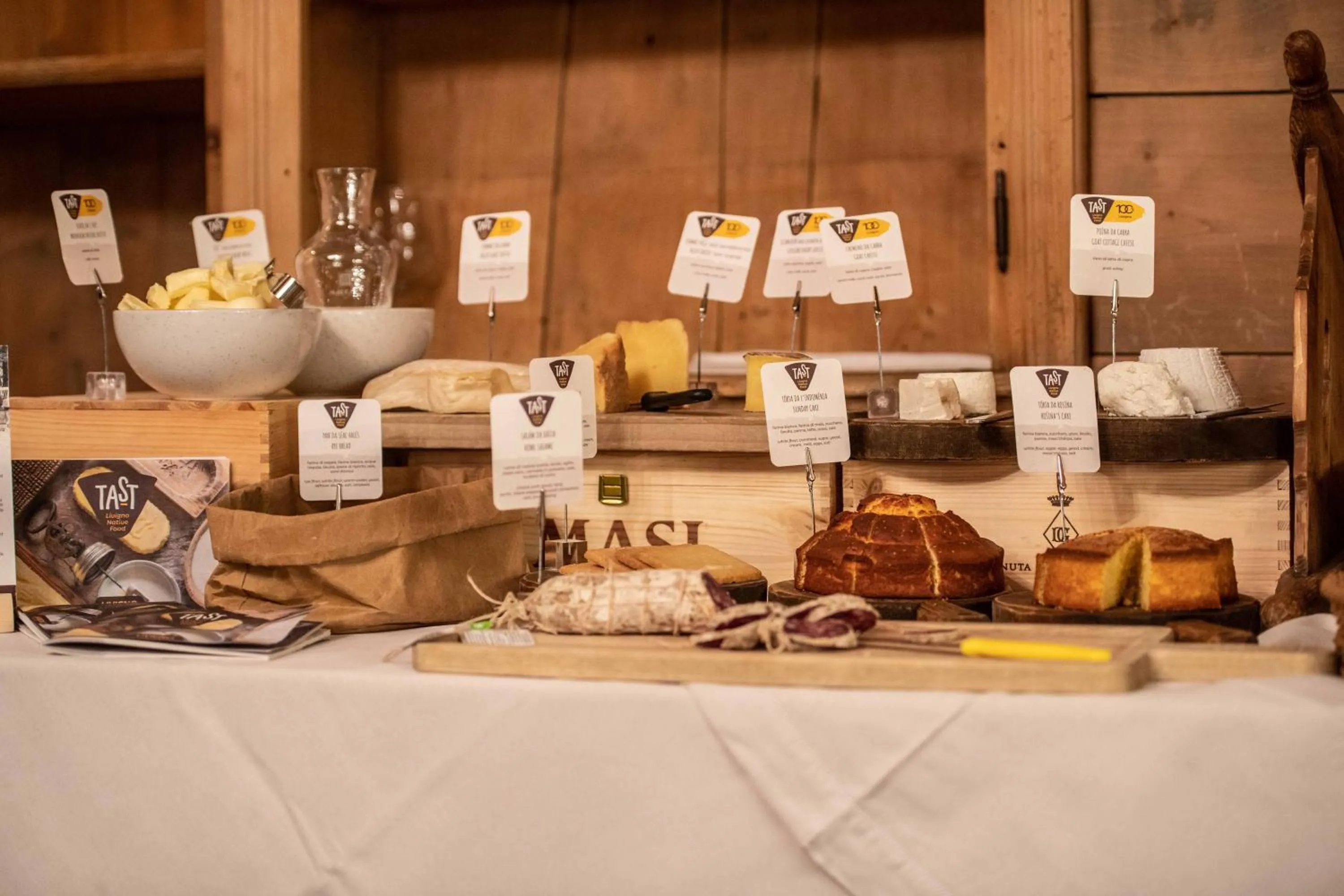 Food and drinks in Bivio Hotel Plaza