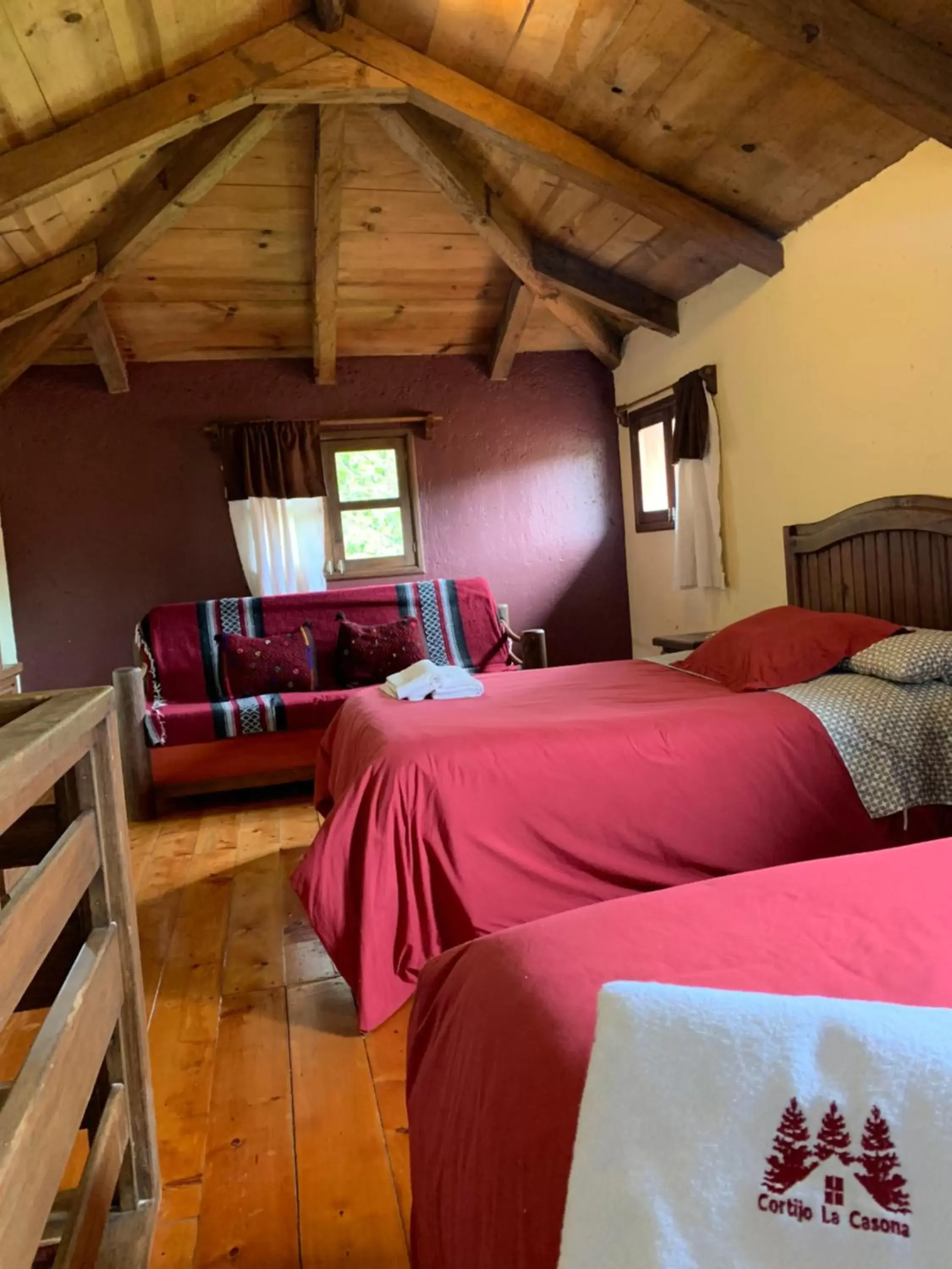 Bed in CORTIJO LA CASONA & Bungalow al Pie de la Montaña