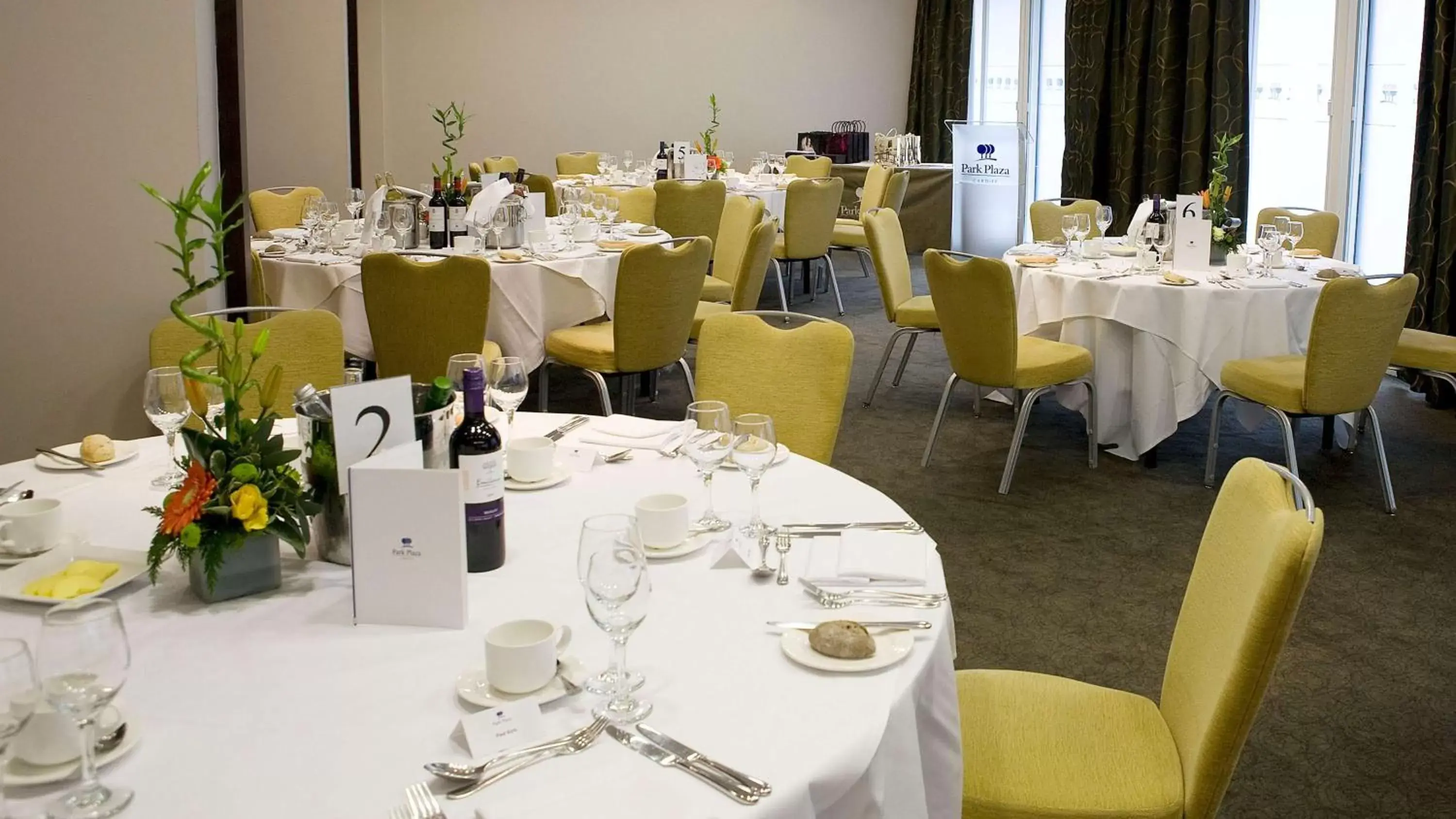 Meeting/conference room, Restaurant/Places to Eat in Park Plaza Cardiff