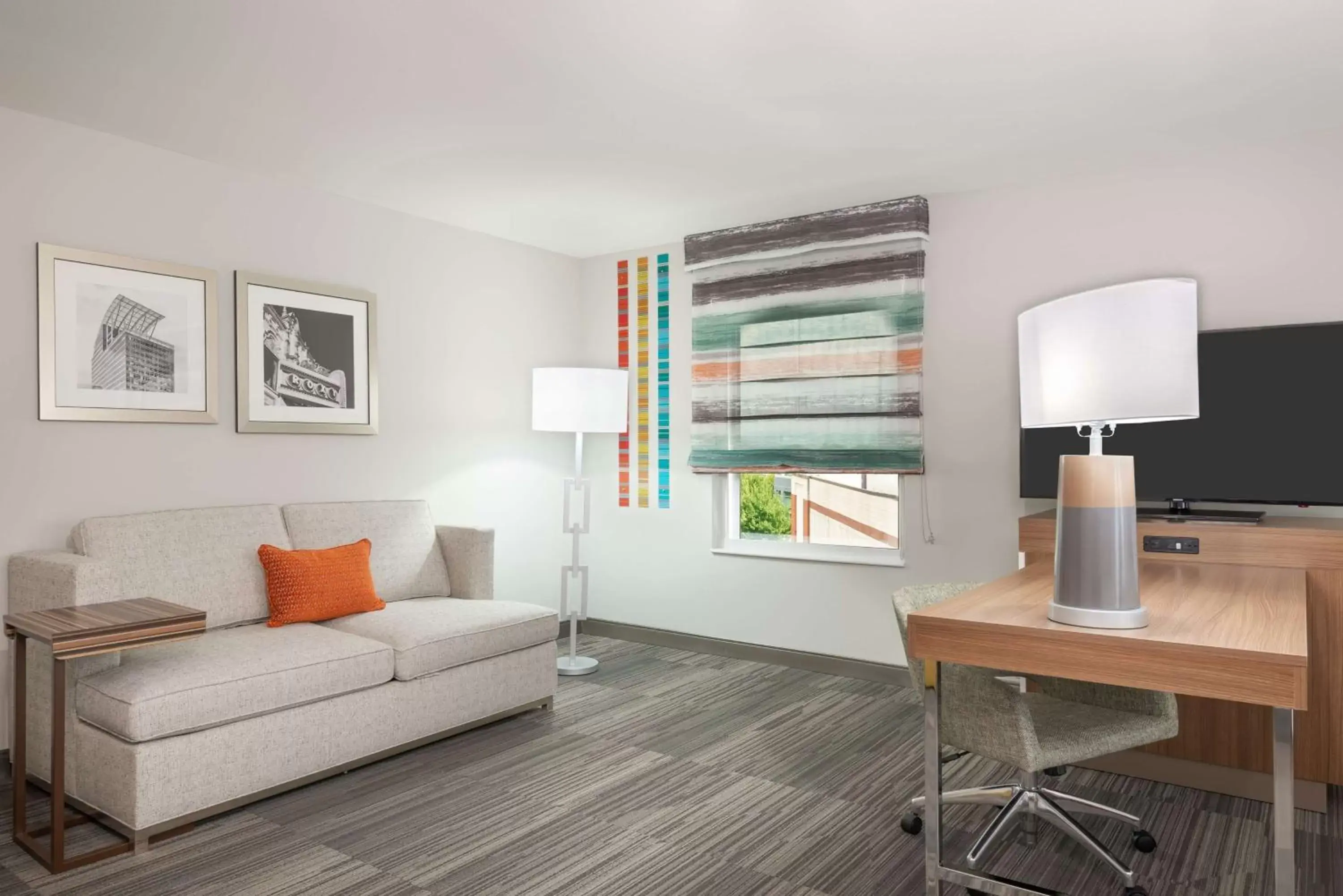 King Studio Suite - Non Smoking in Hampton Inn & Suites Atlanta Buckhead Place King Studio Suite - Non Smoking in Hampton Inn & Suites Atlanta Buckhead Place