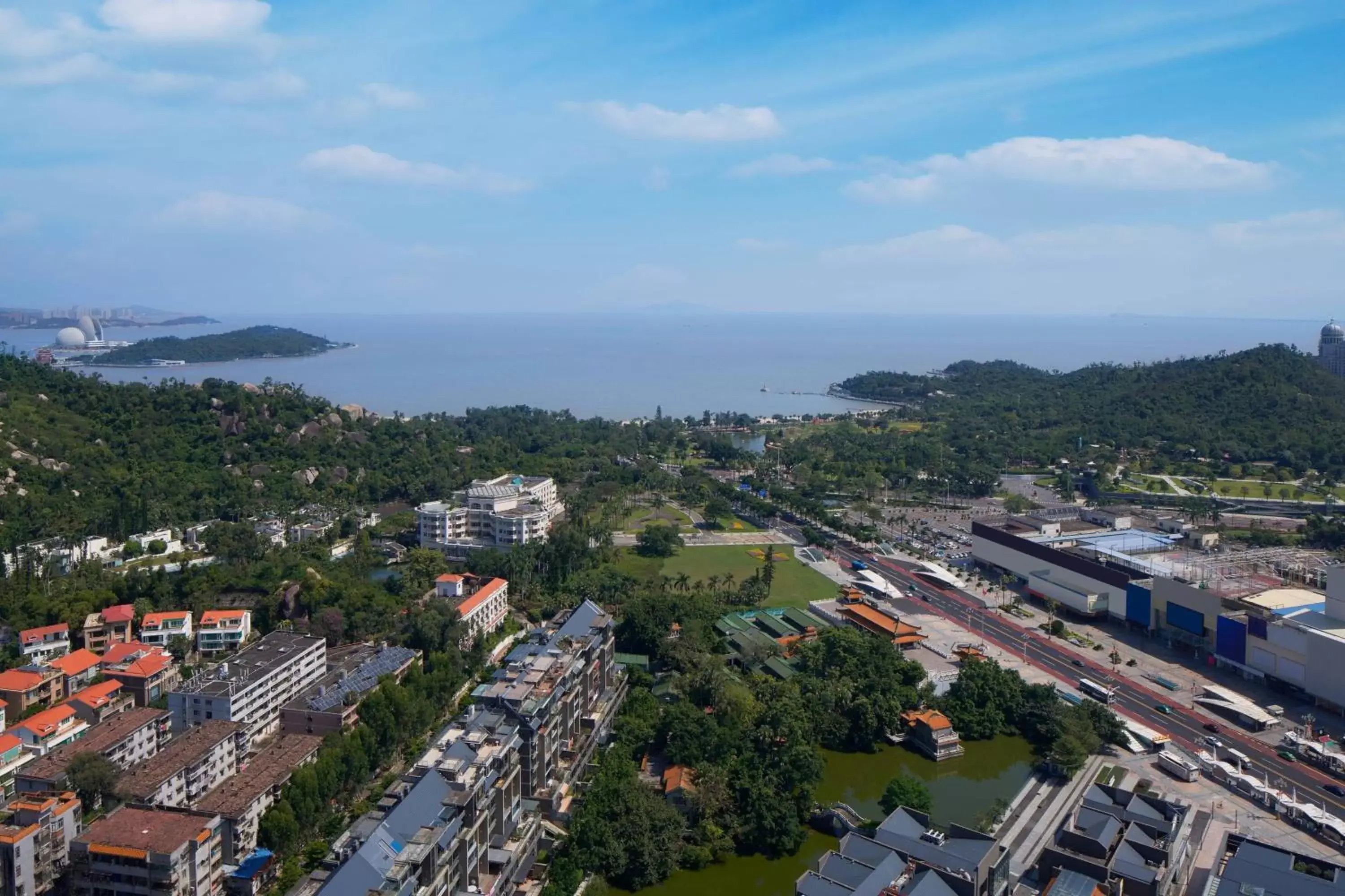 Property building, Bird's-eye View in Zhuhai Marriott Hotel