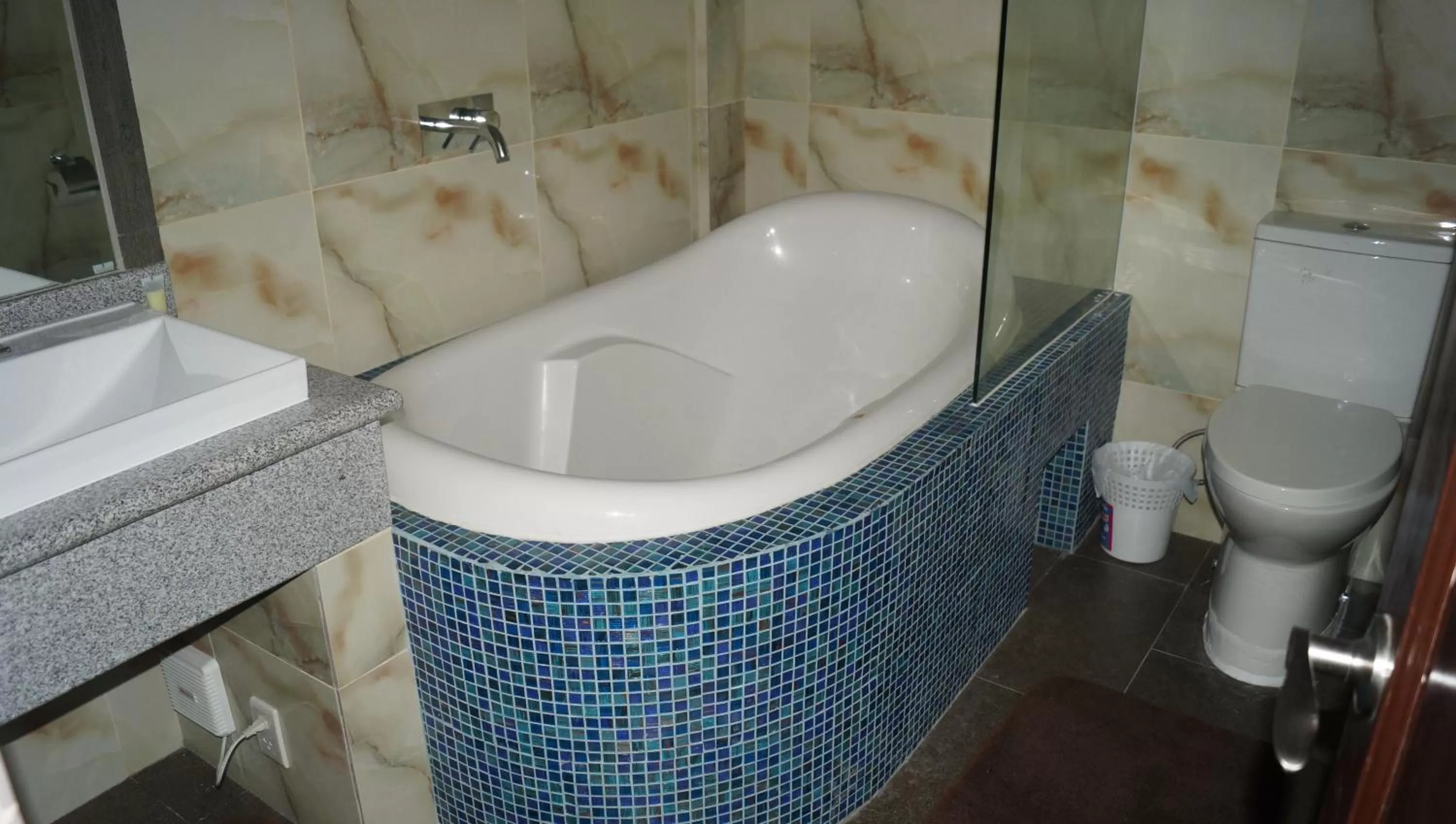 Bathroom in Panglao Sea Resort - Tangnan