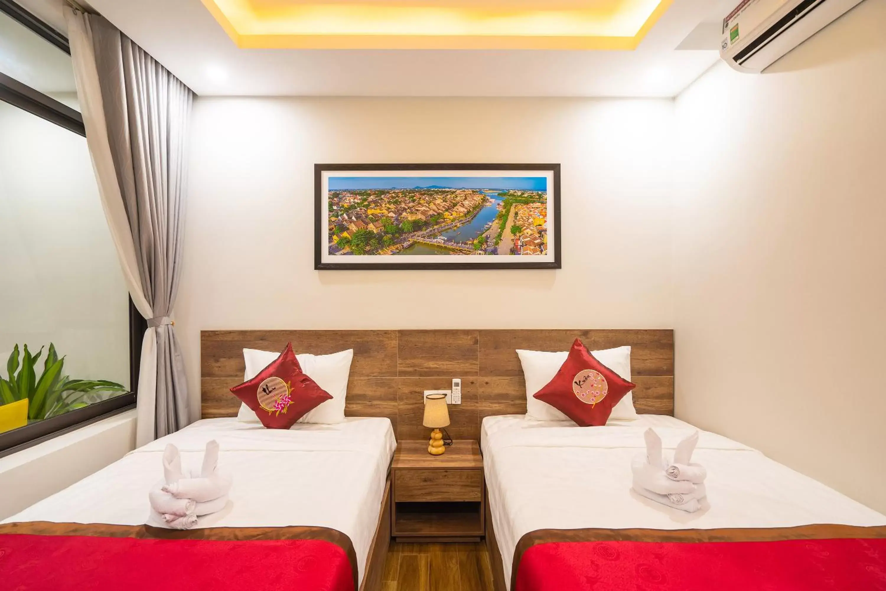 Photo of the whole room, Bed in The Lit Villa Hoi An Photo of the whole room, Bed in The Lit Villa Hoi An