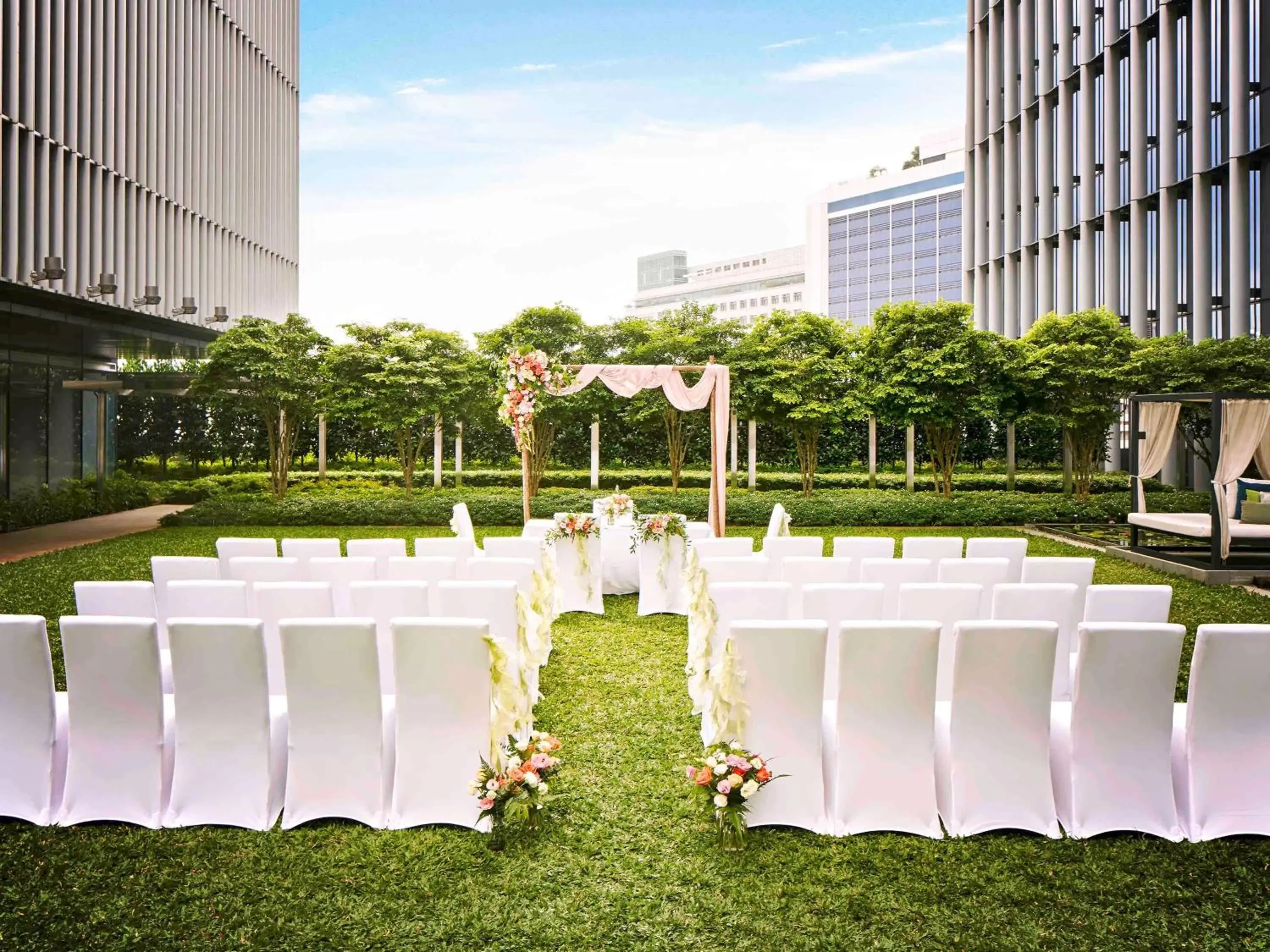 Garden, Banquet Facilities in Sofitel Singapore City Centre