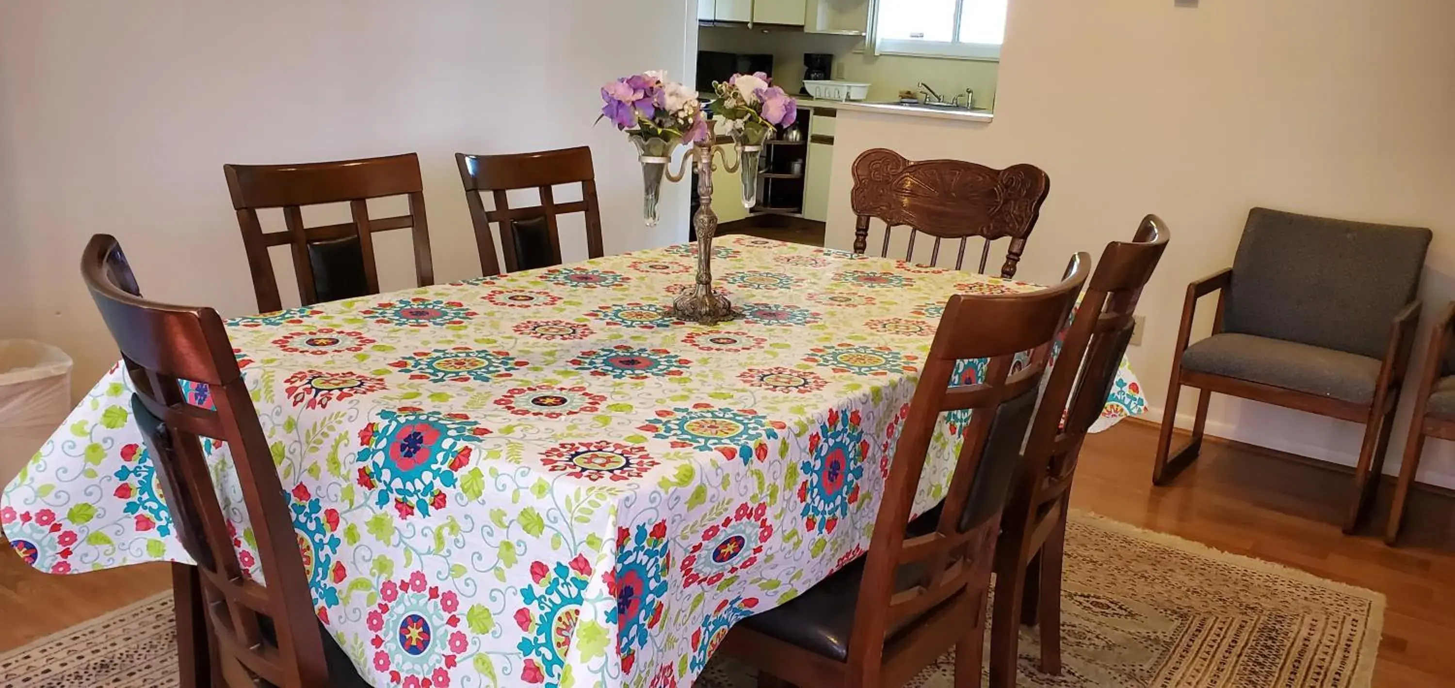 Dining Area in Pinebrook Motel