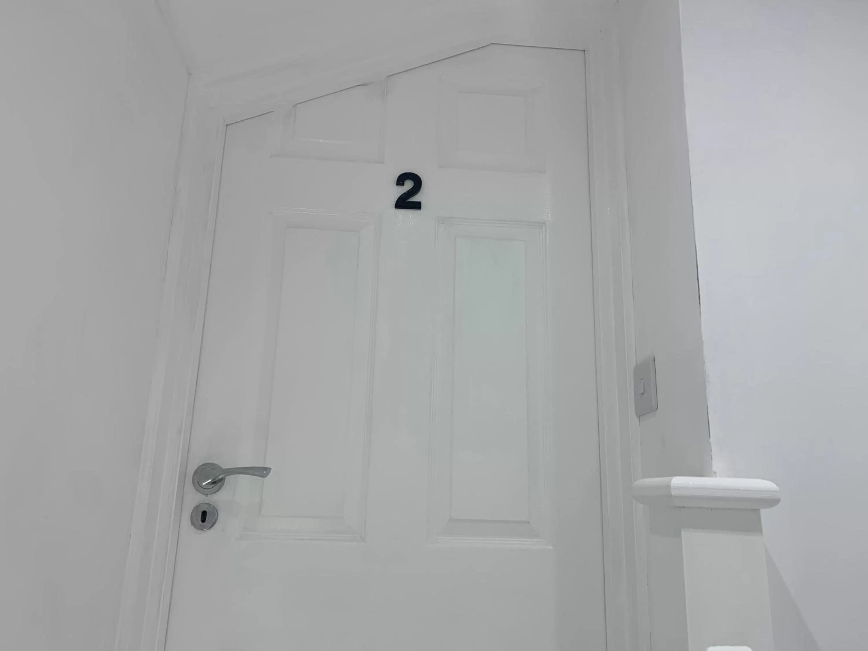 Facade/entrance, Bathroom in Double Bedroom w Ensuite Bathroom Near Grand Union Canal for Family and Friends