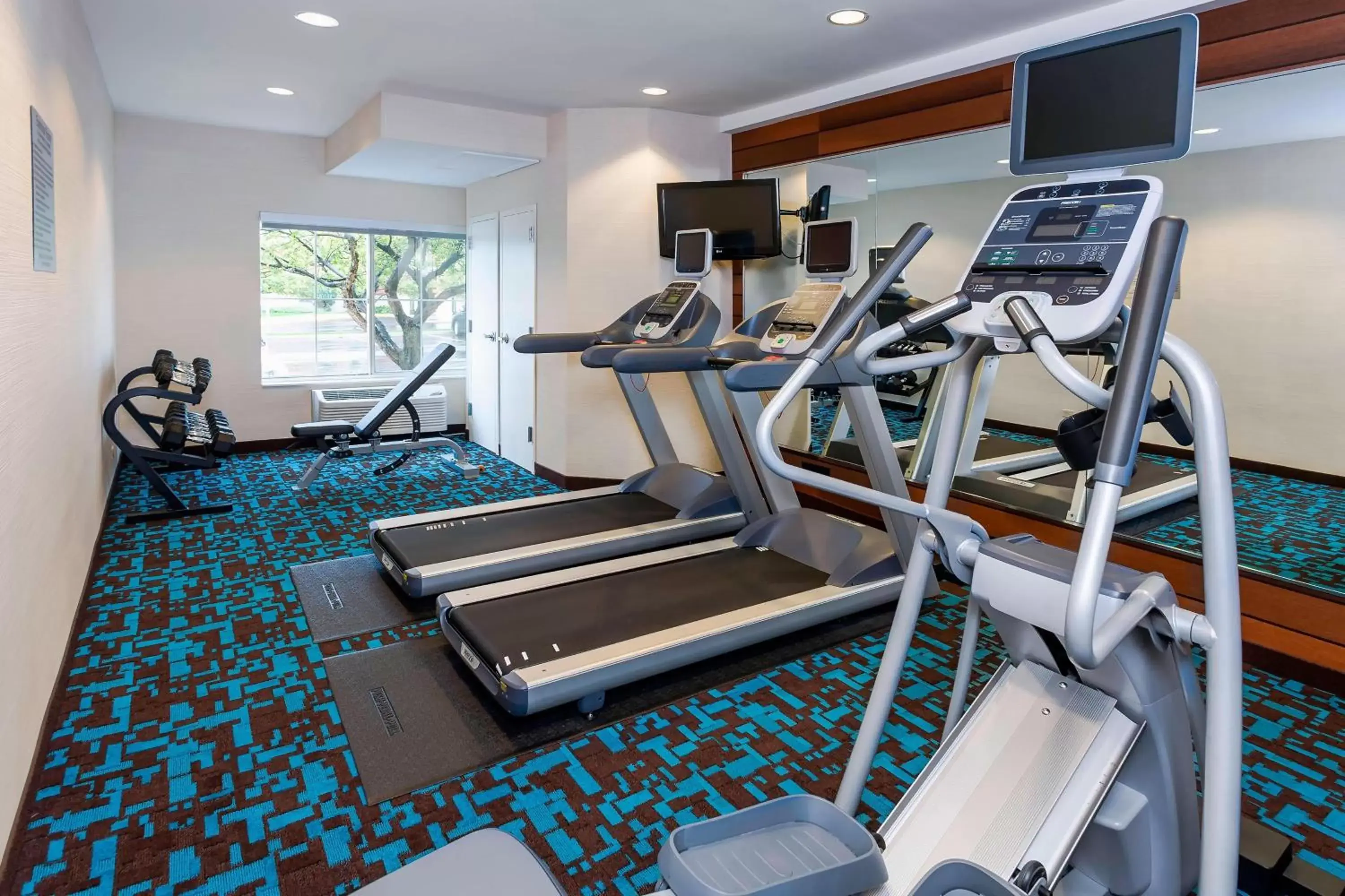 Fitness centre/facilities, Fitness Center/Facilities in Fairfield Inn & Suites Naperville/Aurora