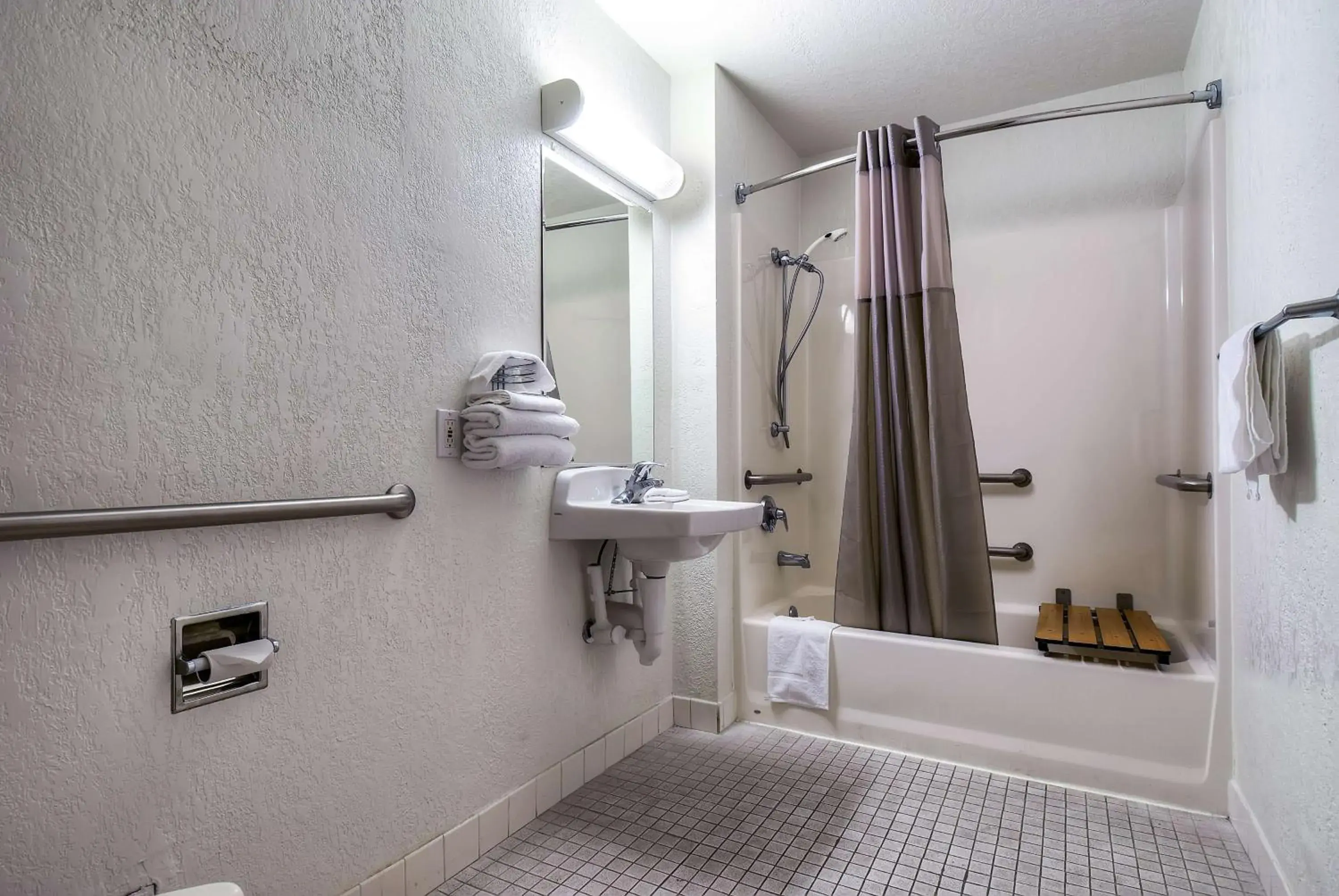 Shower, Bathroom in Motel 6-Rowland Heights, CA - Los Angeles - Pomona