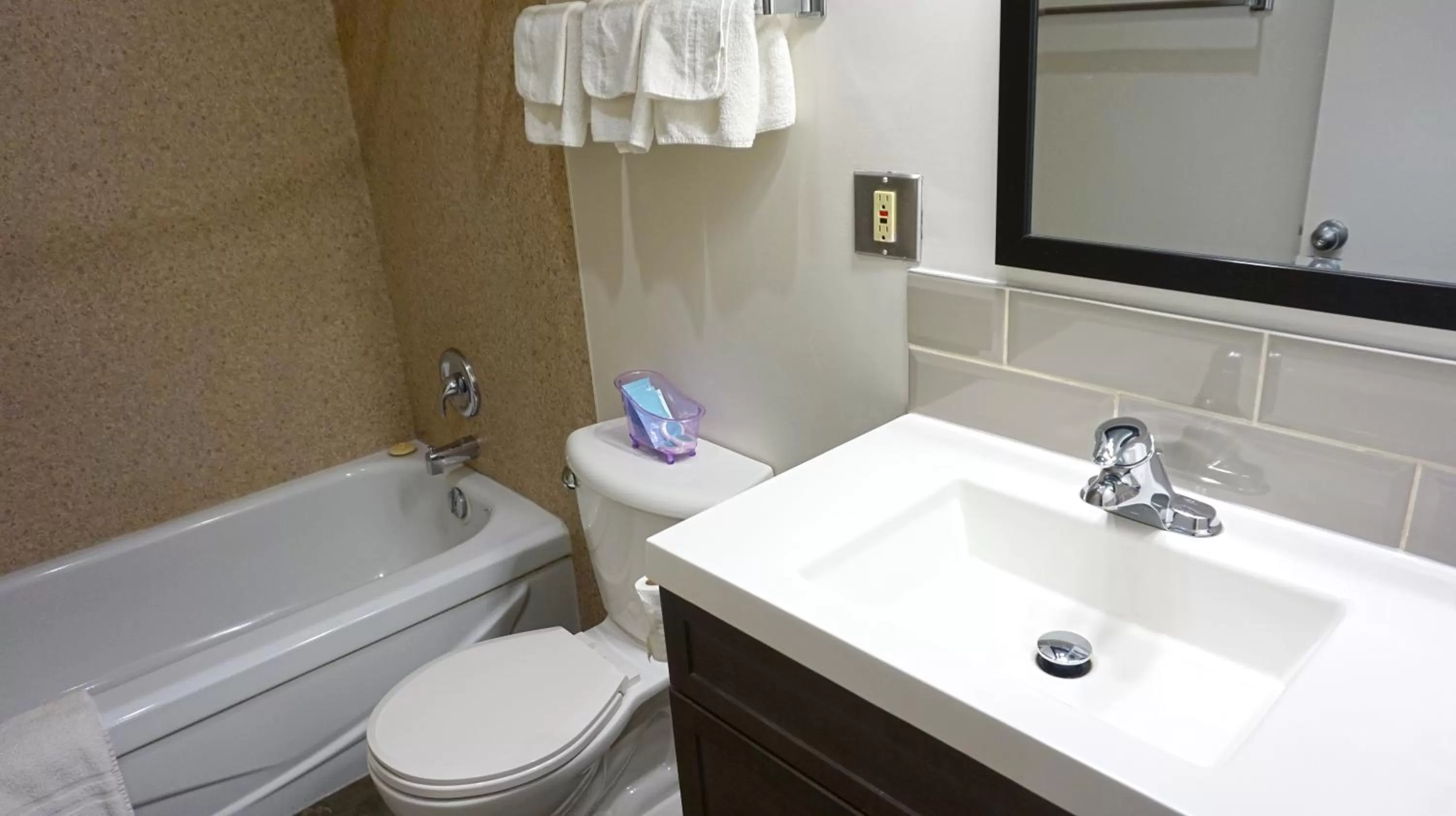 Bathroom in Caravel Motel