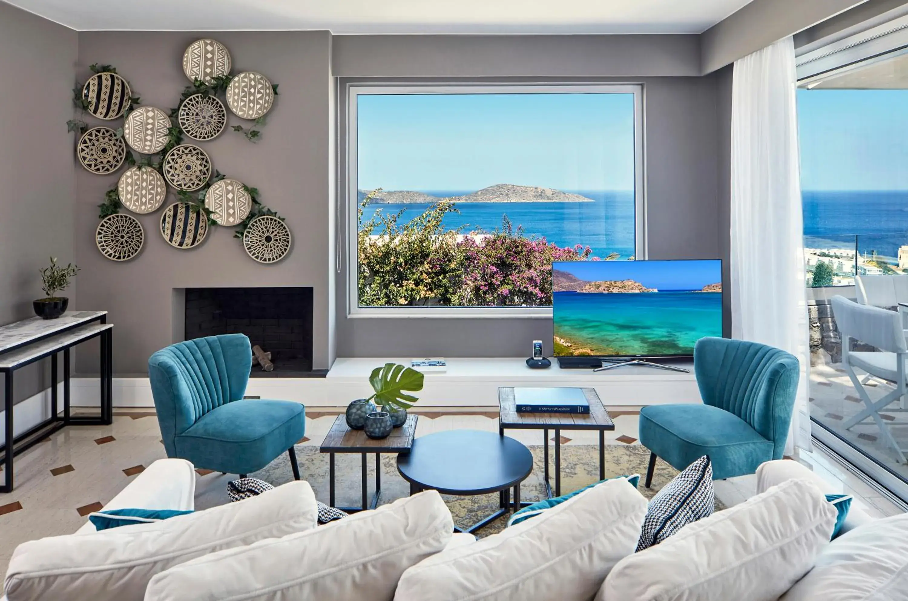 Living room, Seating Area in Elounda Gulf Villas by Sandglass