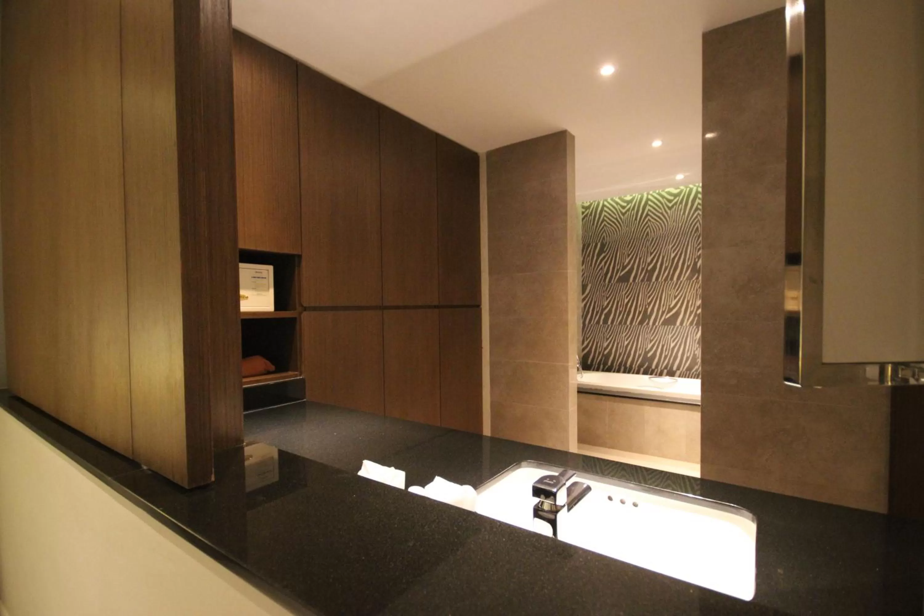 Bathroom in Season Five Hotel