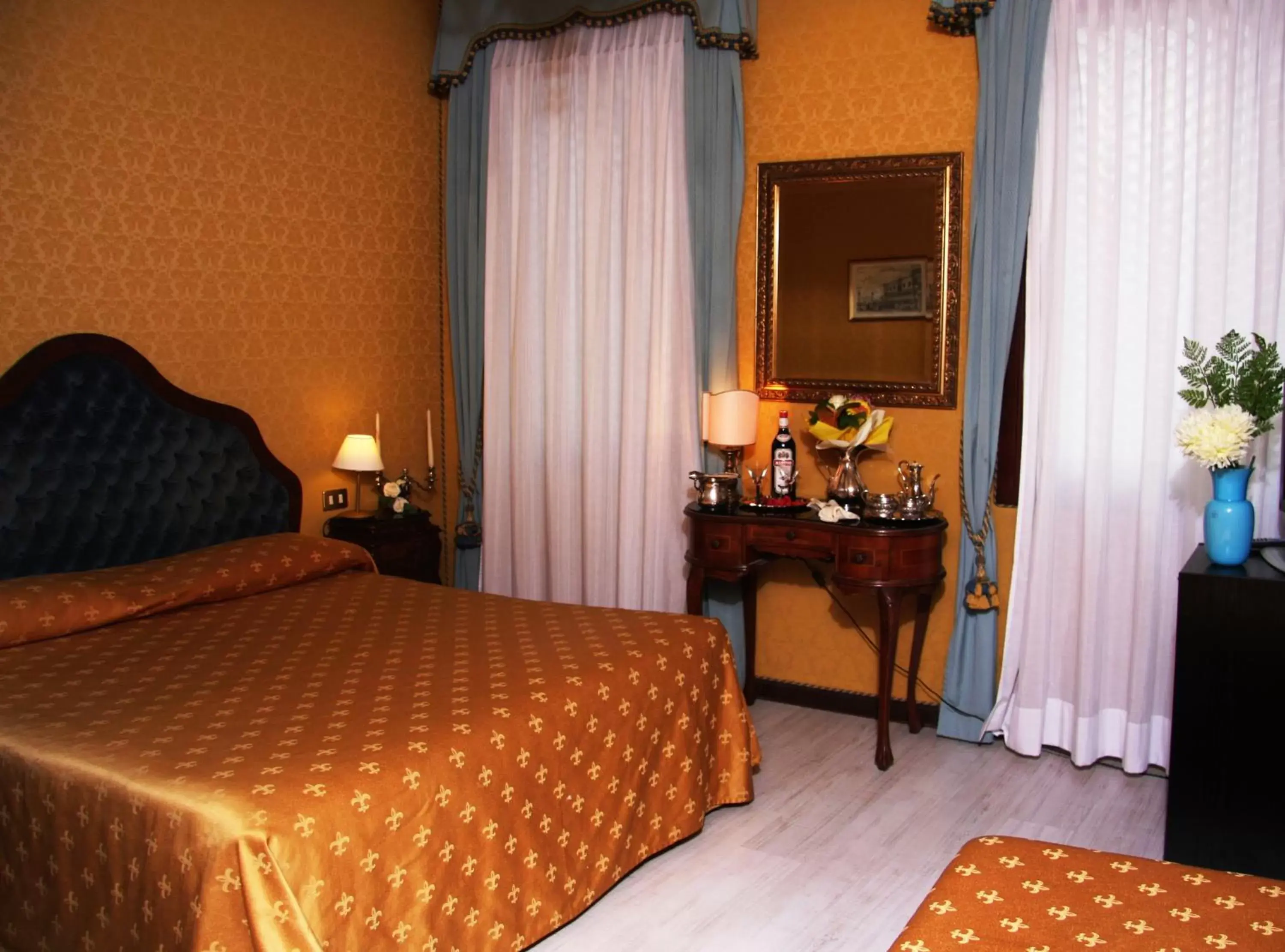 Photo of the whole room, Bed in Hotel San Gallo