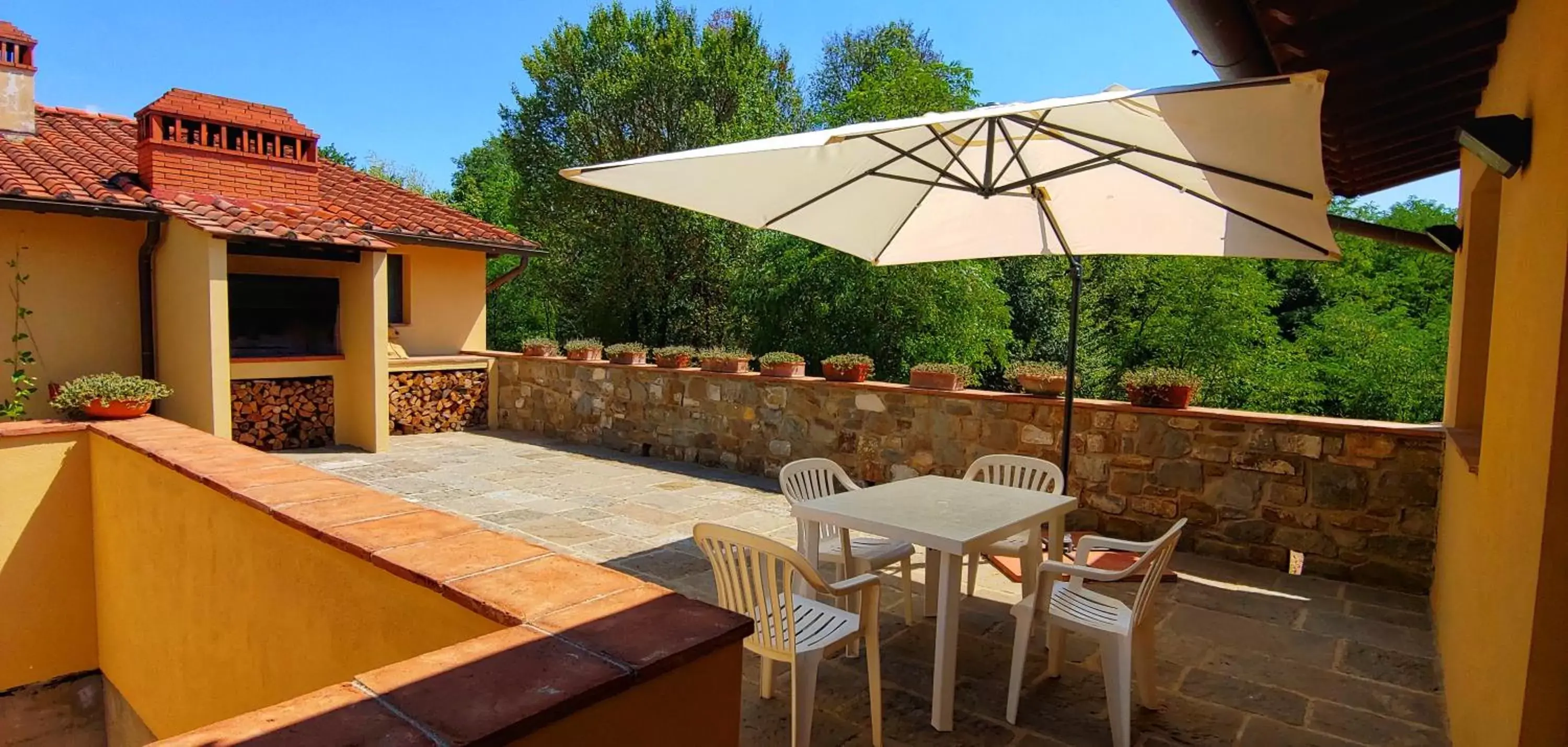 BBQ facilities, Balcony/Terrace in Torrebianca Tuscany