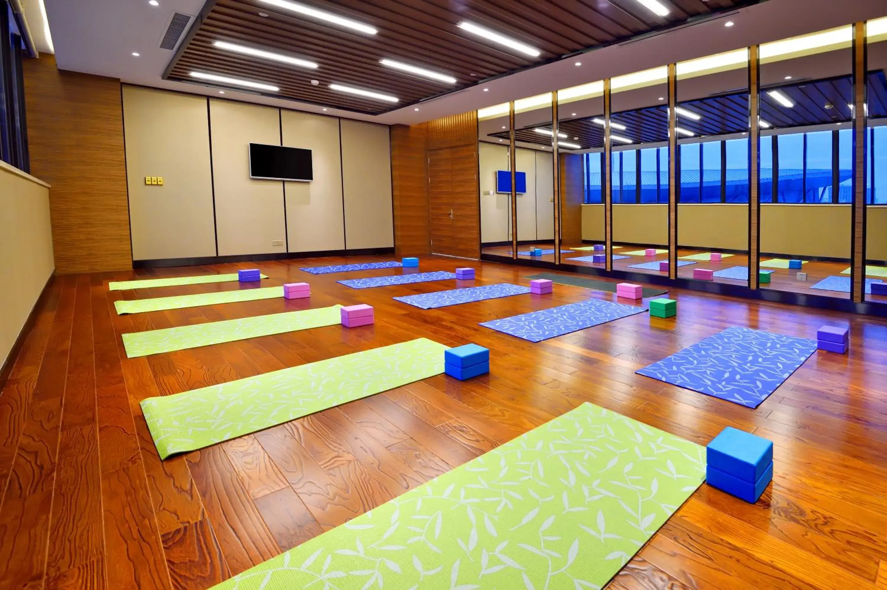 Fitness centre/facilities in Grand Skylight International Hotel Huizhou