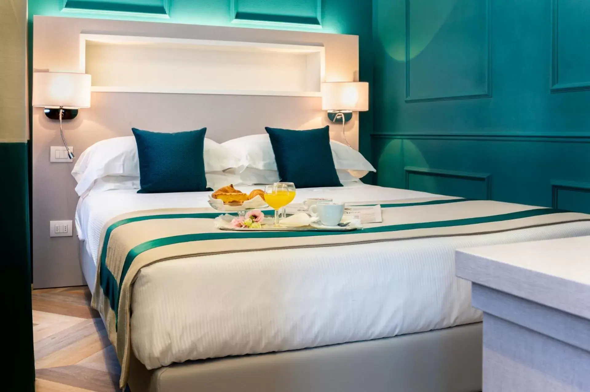 Bedroom, Bed in Hotel Monte Rosa