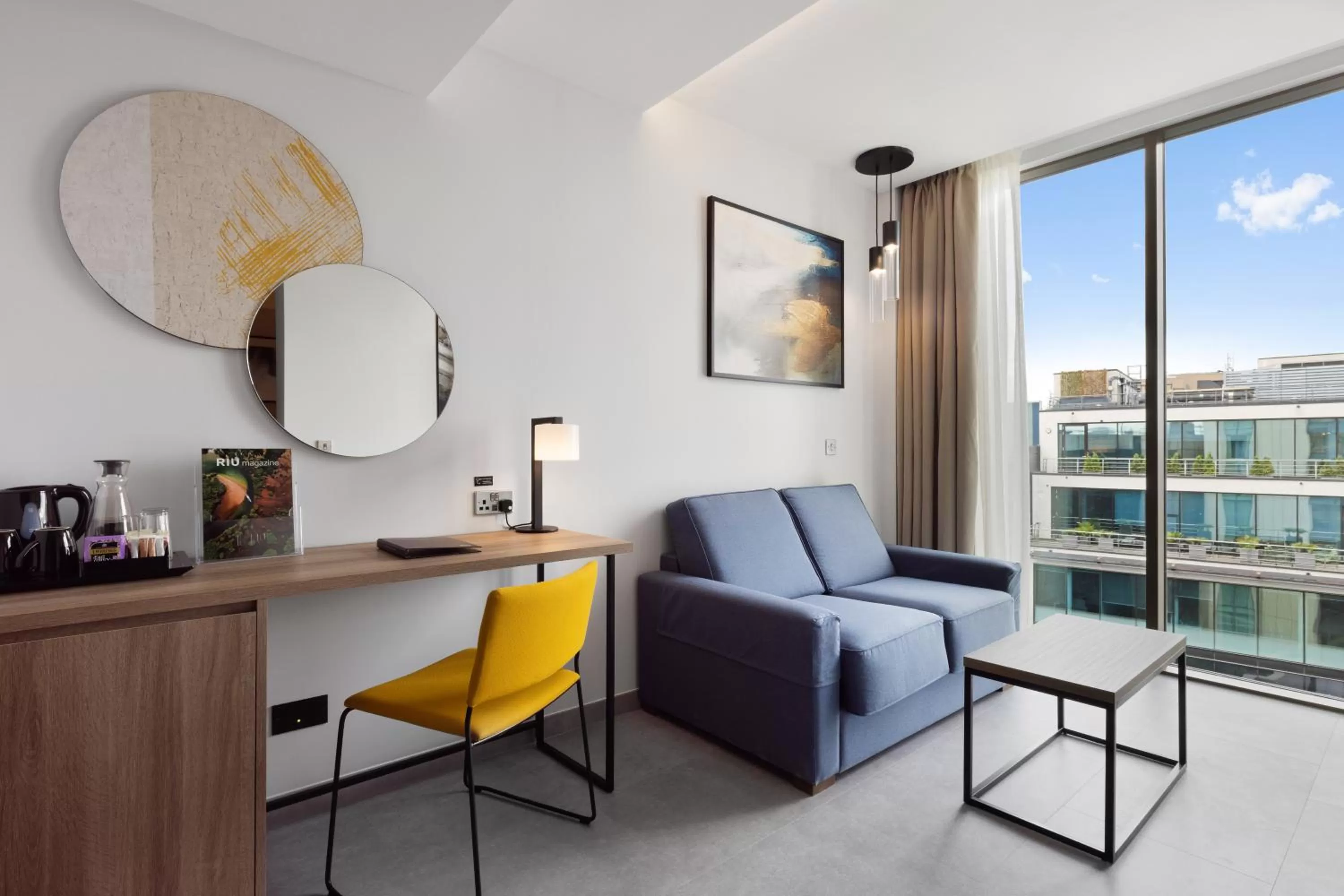 Photo of the whole room in Riu Plaza London Victoria