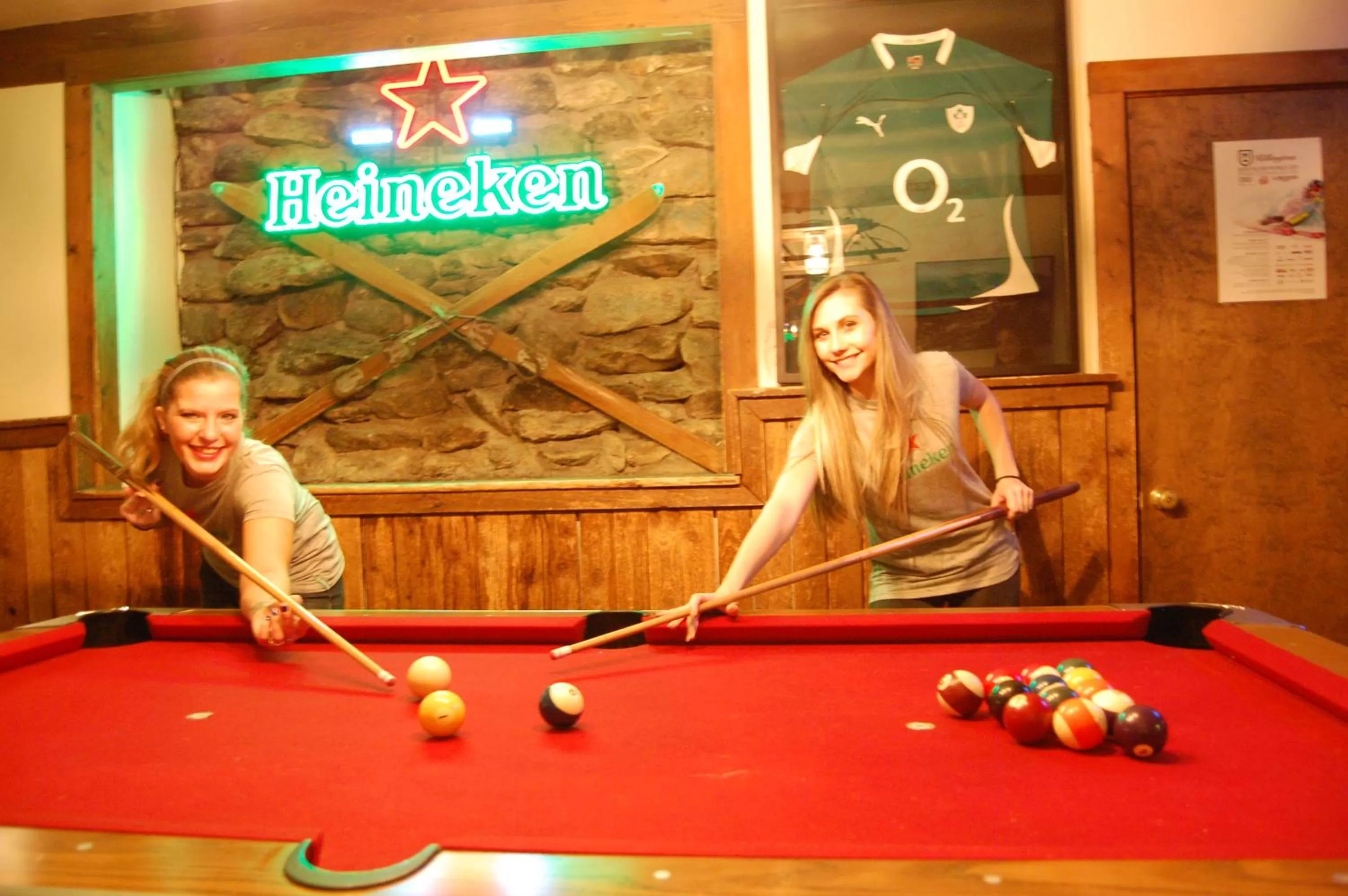 Billiard in Summit Lodge