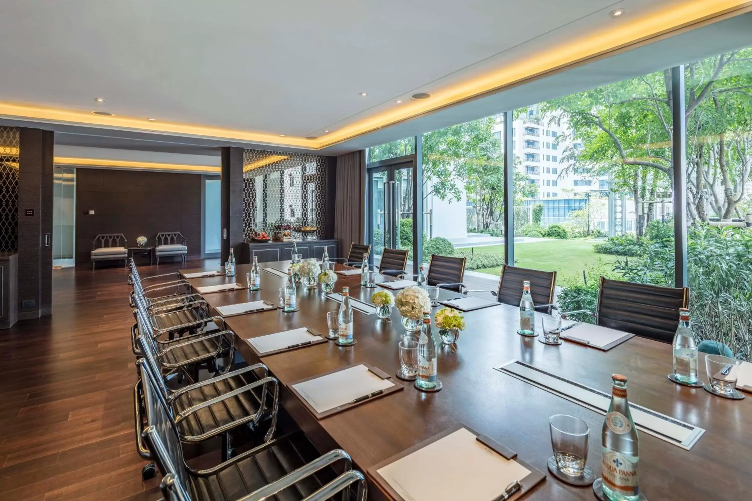 Meeting/conference room in 137 Pillars Suites Bangkok