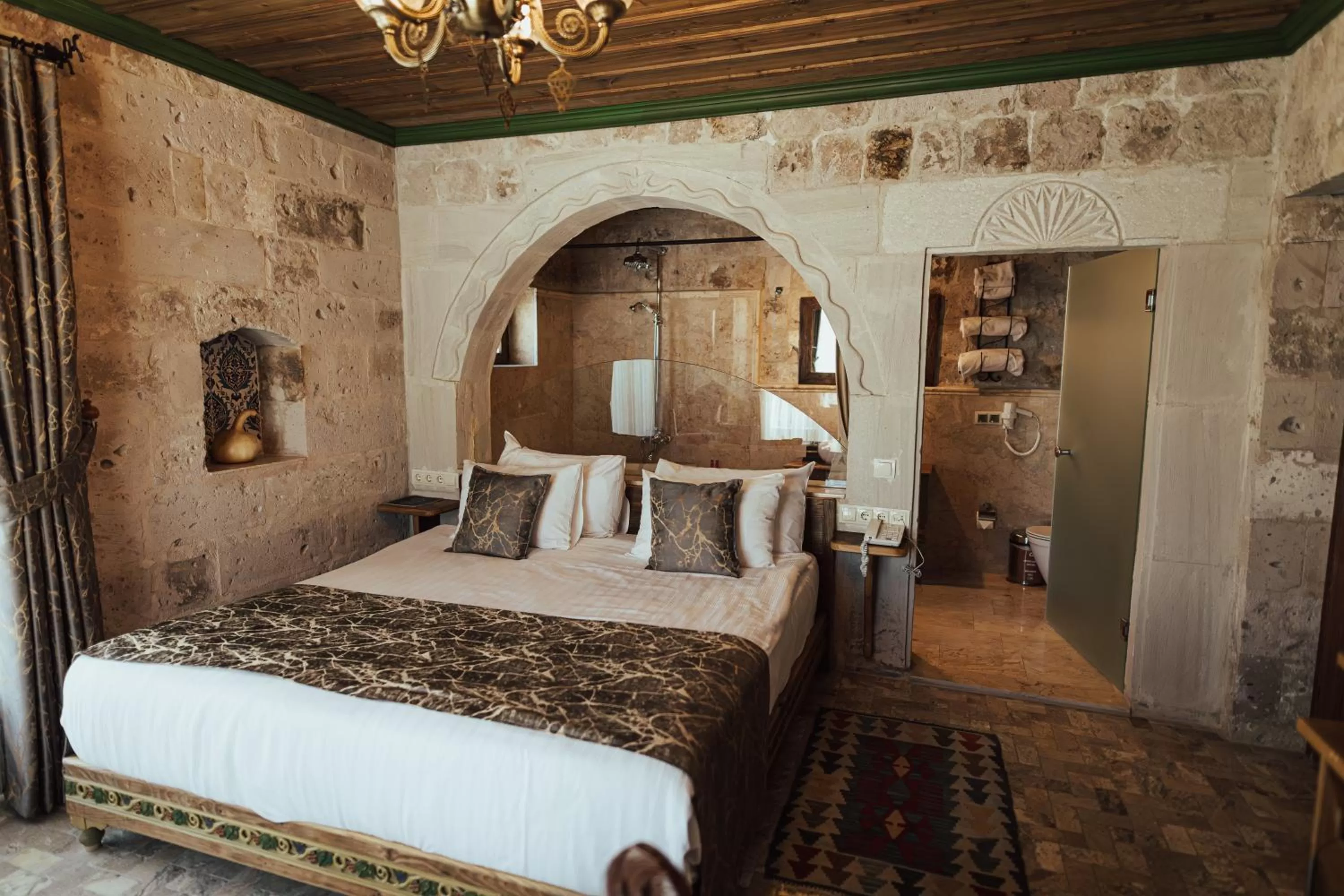 Bed in Şah Saray Cave Suites Halal Hotel