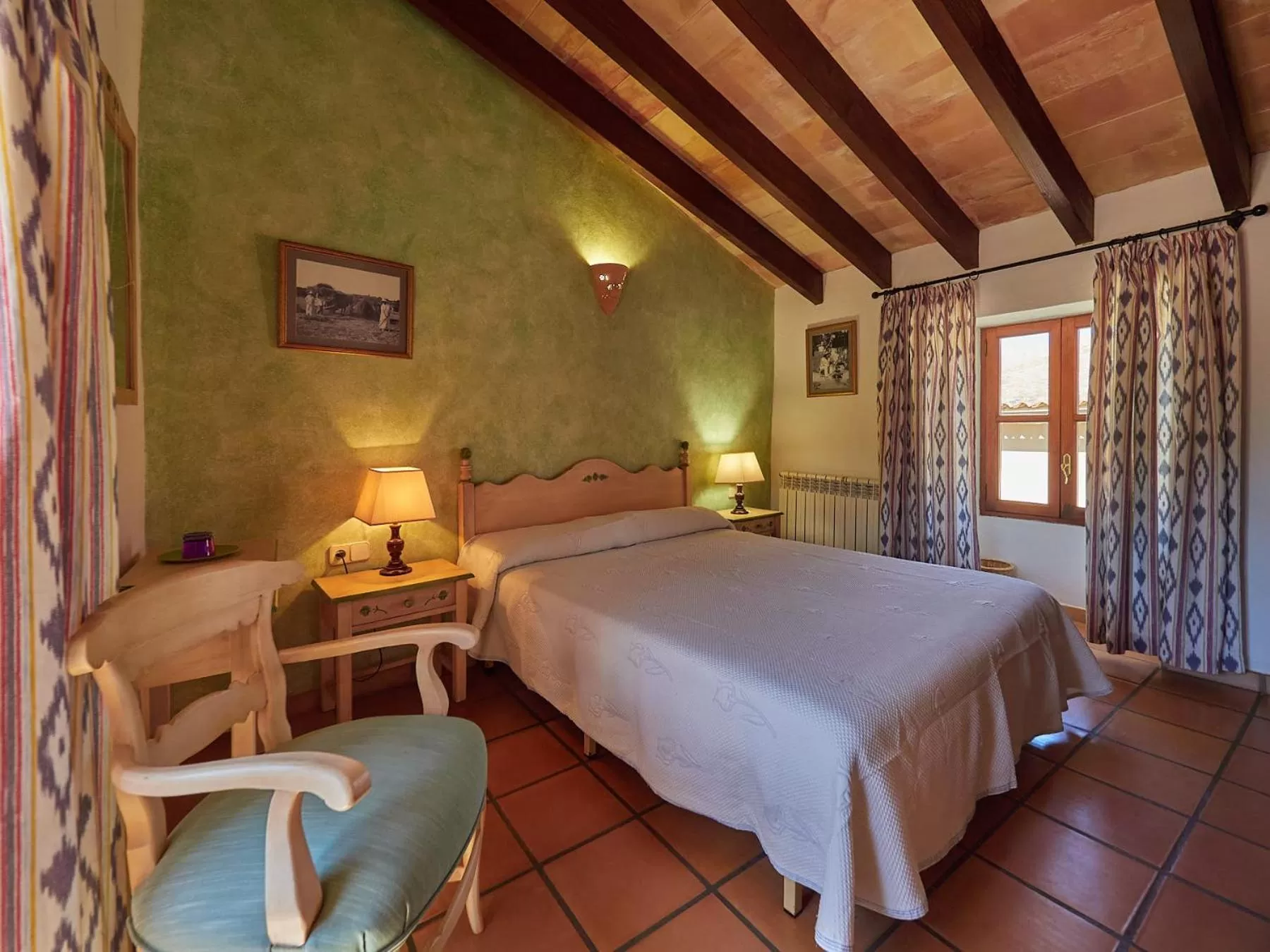 Photo of the whole room, Bed in Sa Barcella TI 64