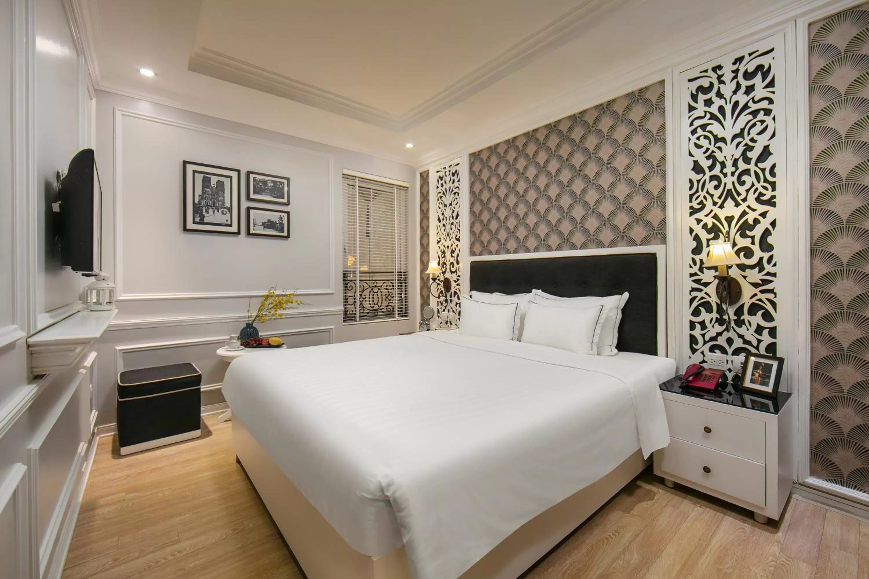 Photo of the whole room, Bed in Lavender Central Hotel & Spa Hanoi