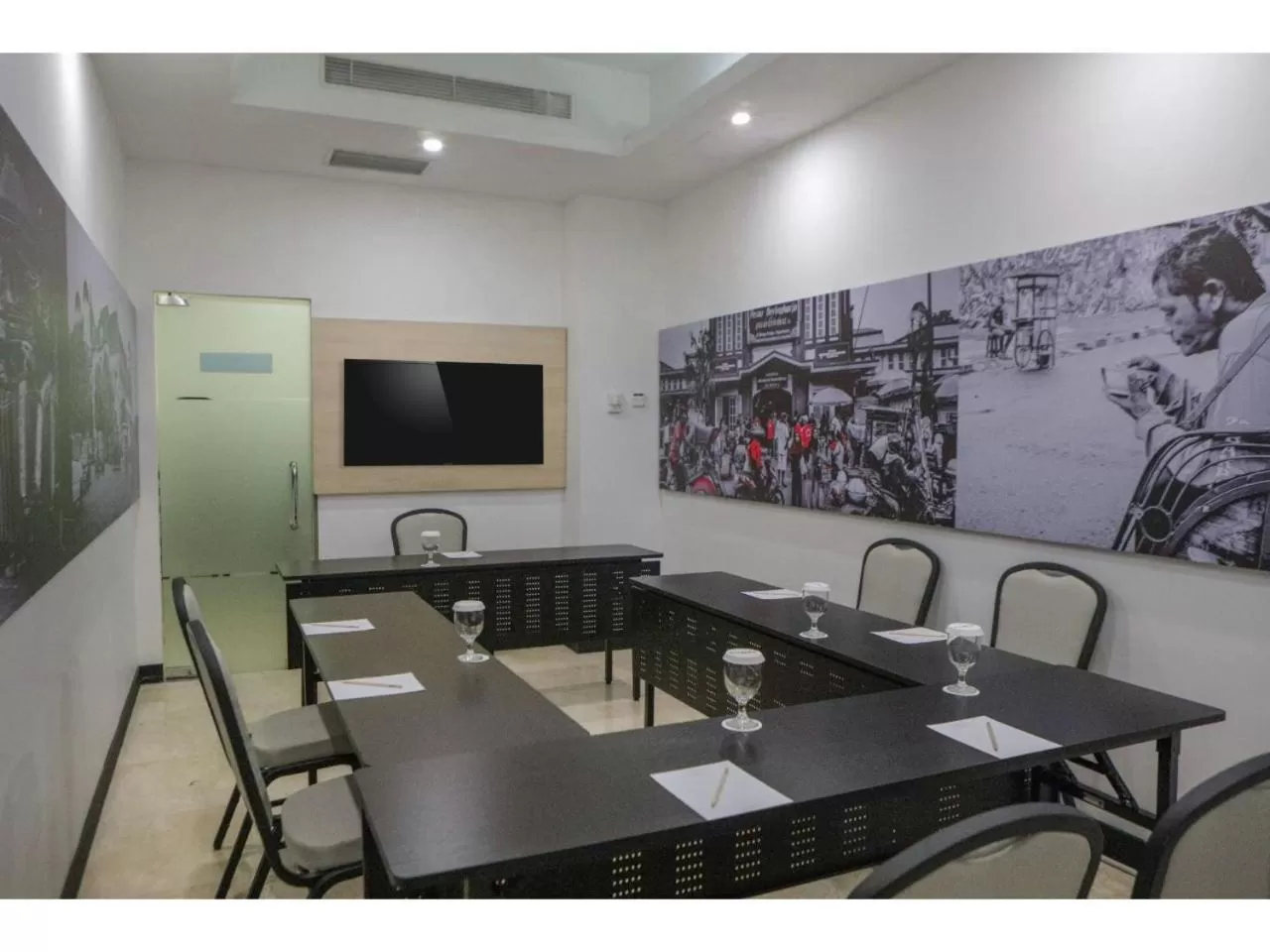 Meeting/conference room in Malyabhara Hotel