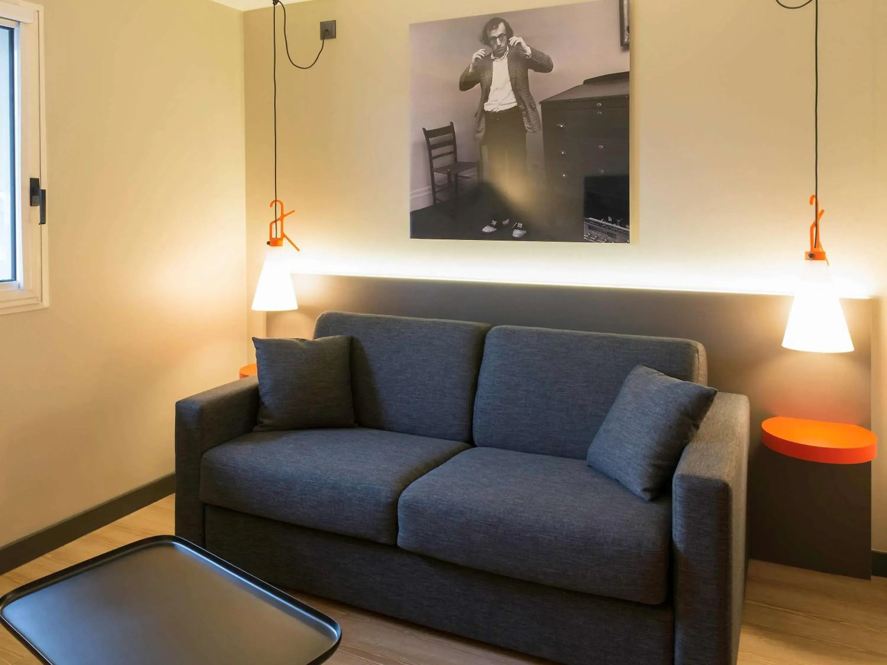 Photo of the whole room, Seating Area in ibis Styles Lyon Confluence