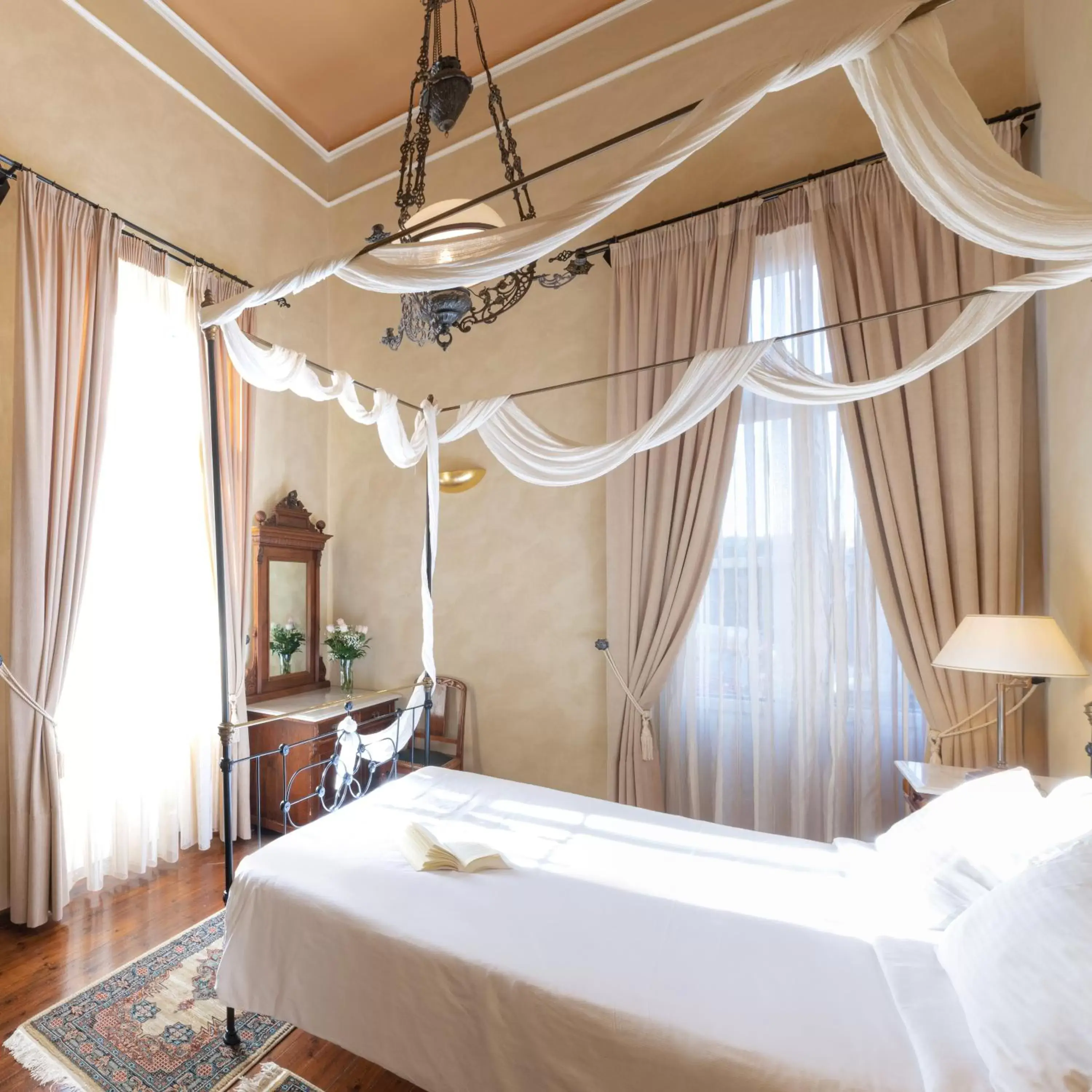 Bedroom, Bed in Nafsimedon Hotel Bedroom, Bed in Nafsimedon Hotel