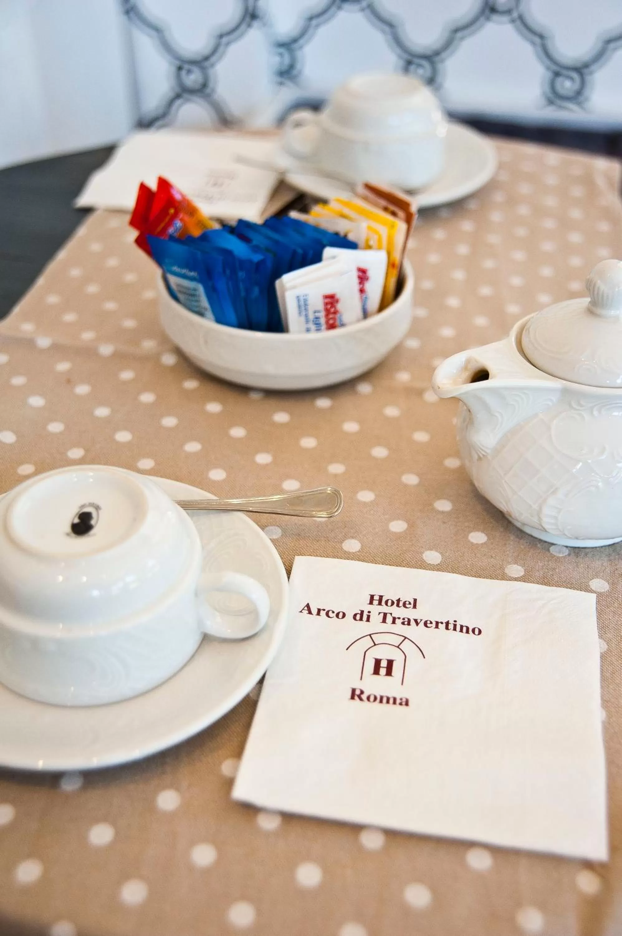 Decorative detail in Hotel Arco Di Travertino
