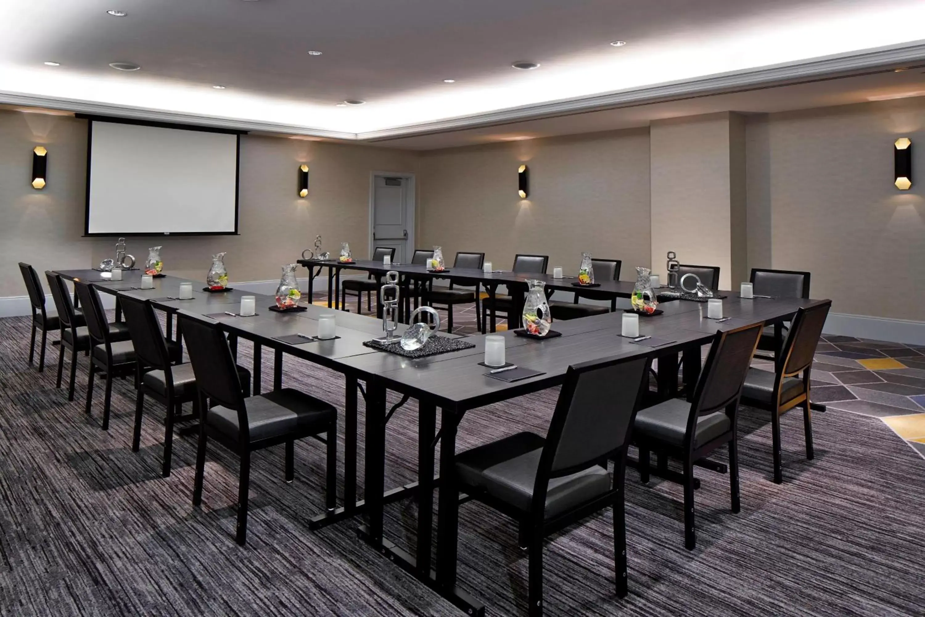 Meeting/conference room in Renaissance Providence Downtown Hotel