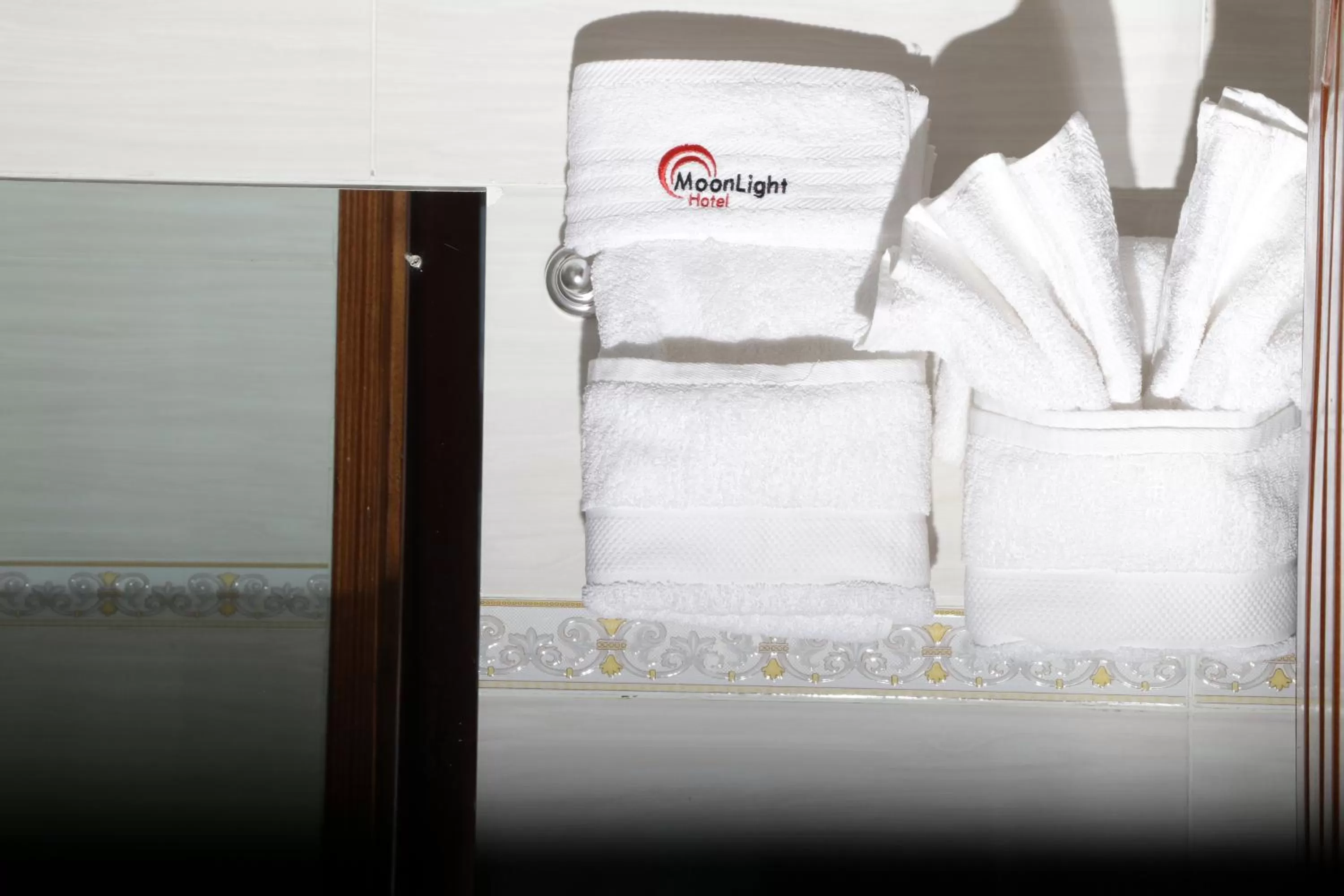 Claire de Lune Moonlight Hotel