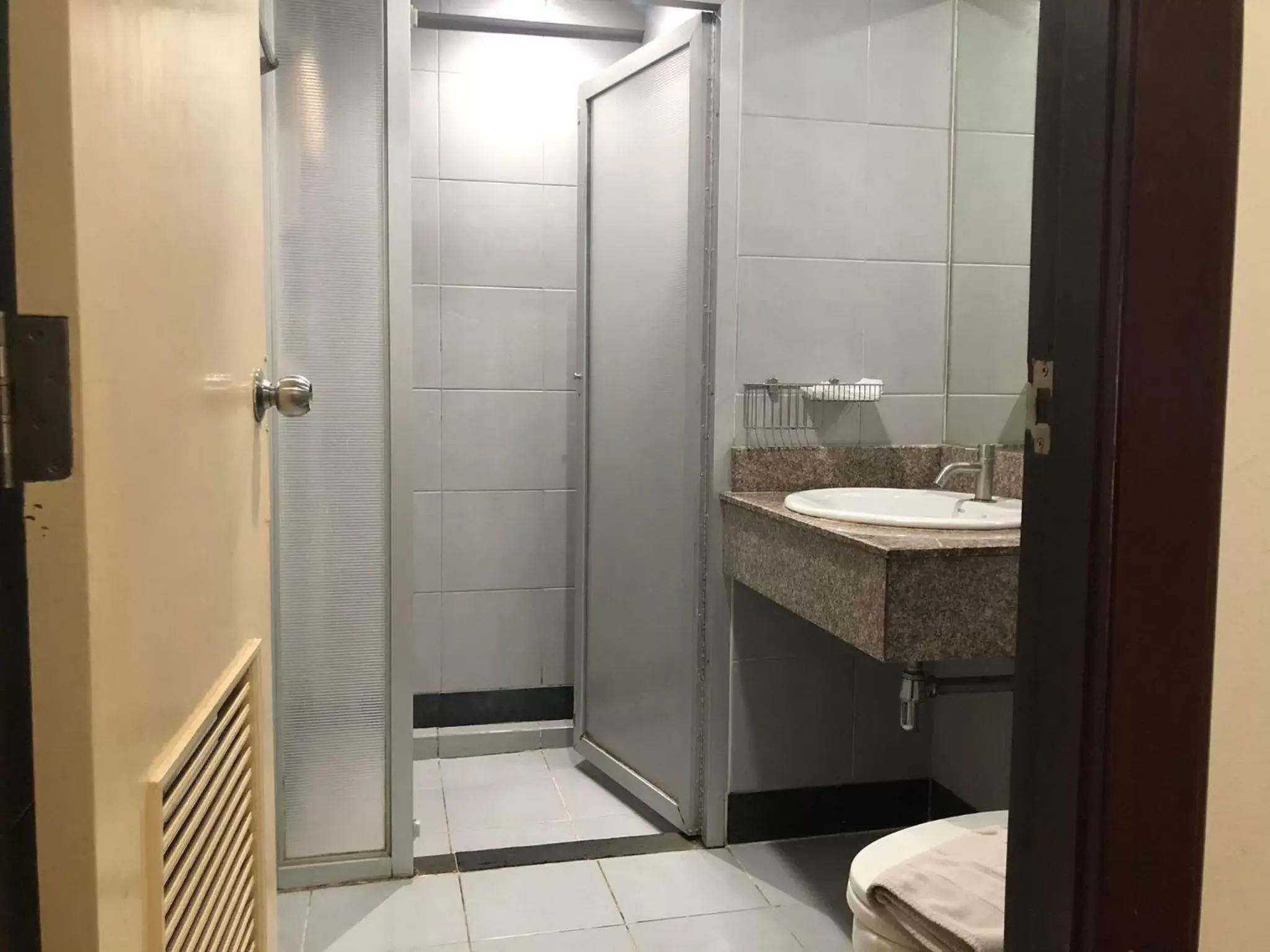 Bathroom in Floral Shire Suvarnabhumi Airport - SHA Extra Plus
