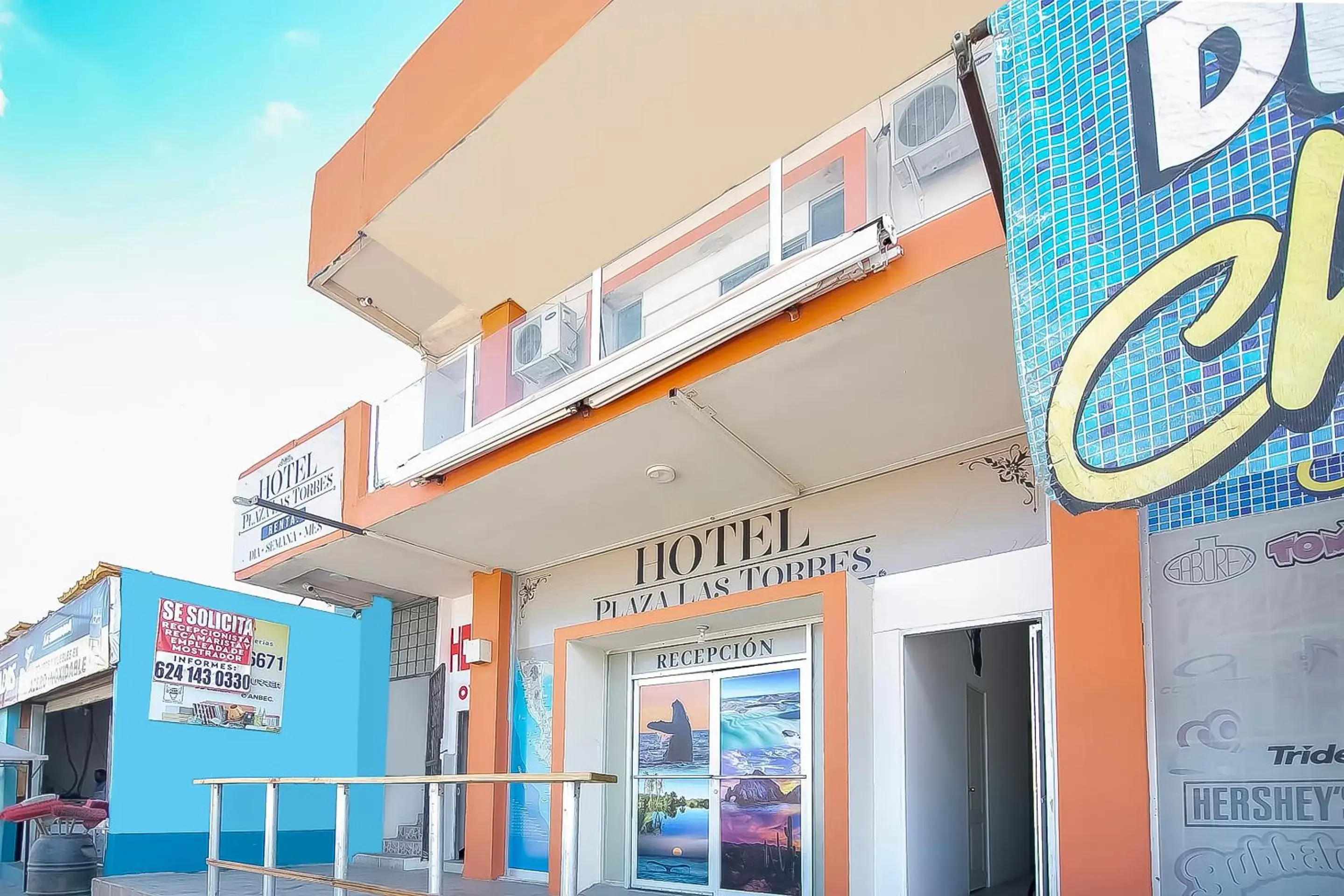 Facade/entrance, Property Building in OYO Hotel Plaza Las Torres, Cabo San Lucas
