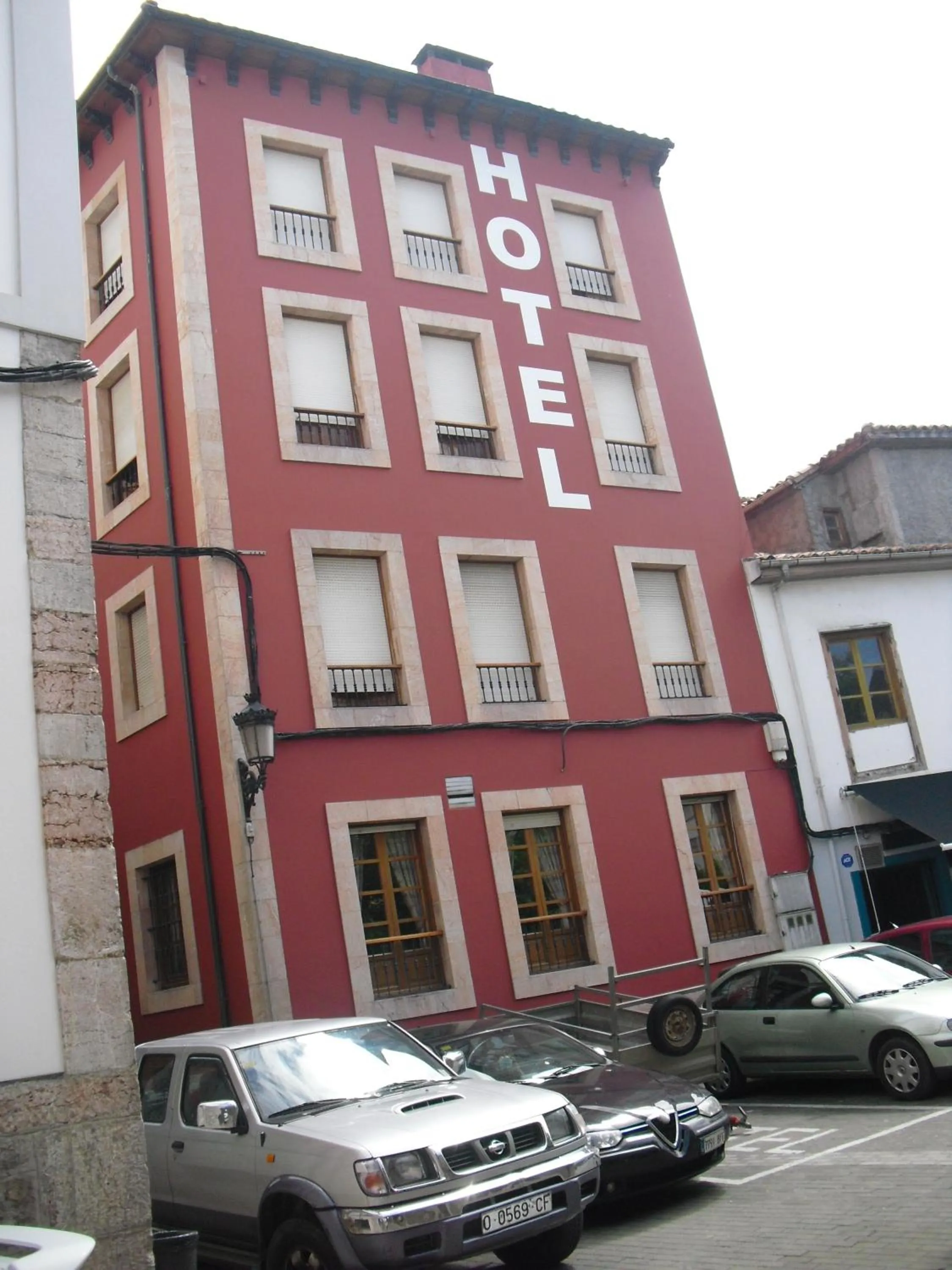 Property building in Hotel Los Robles