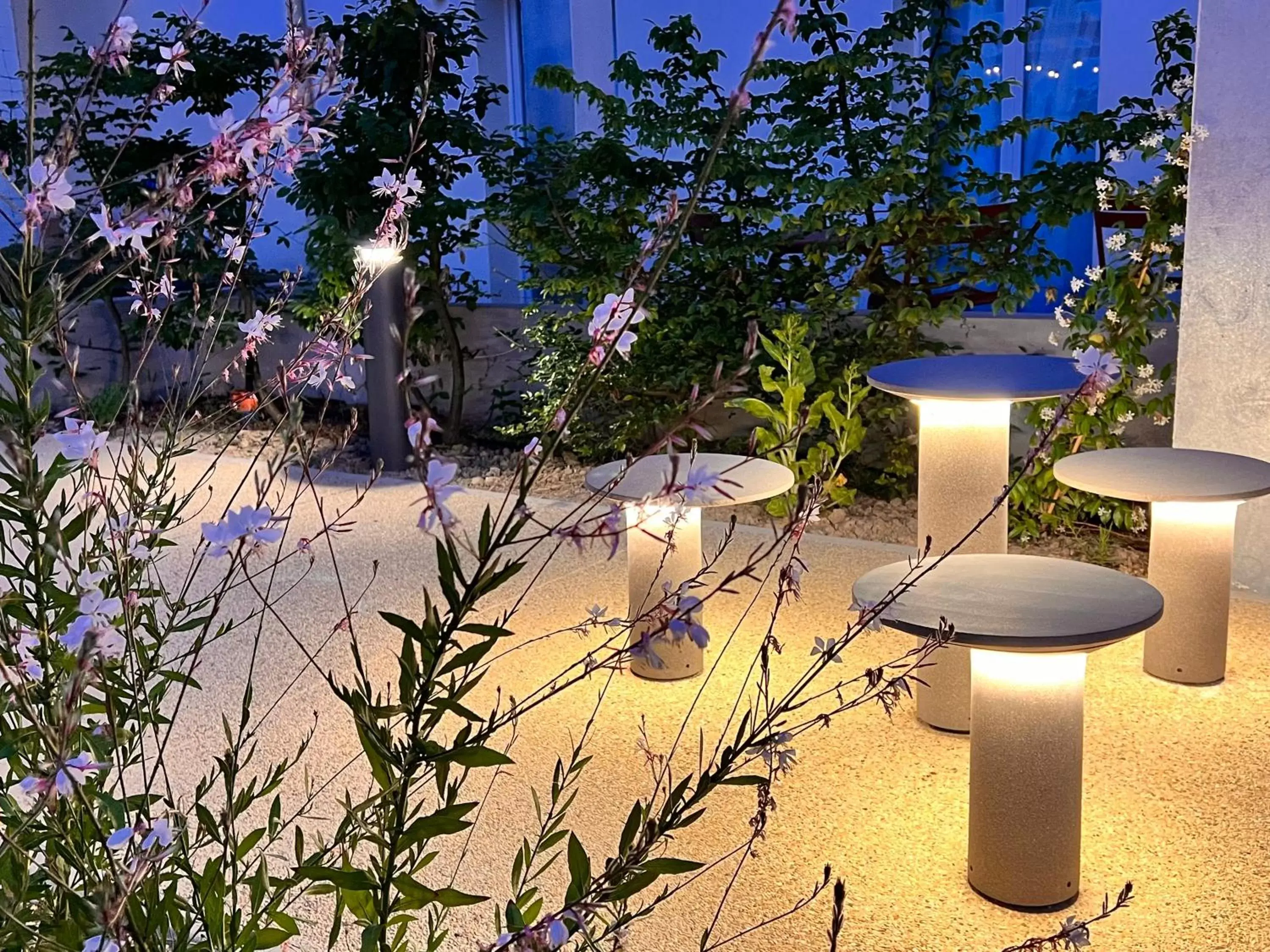 Patio in The Originals City, Hôtel Le Puech, Narbonne