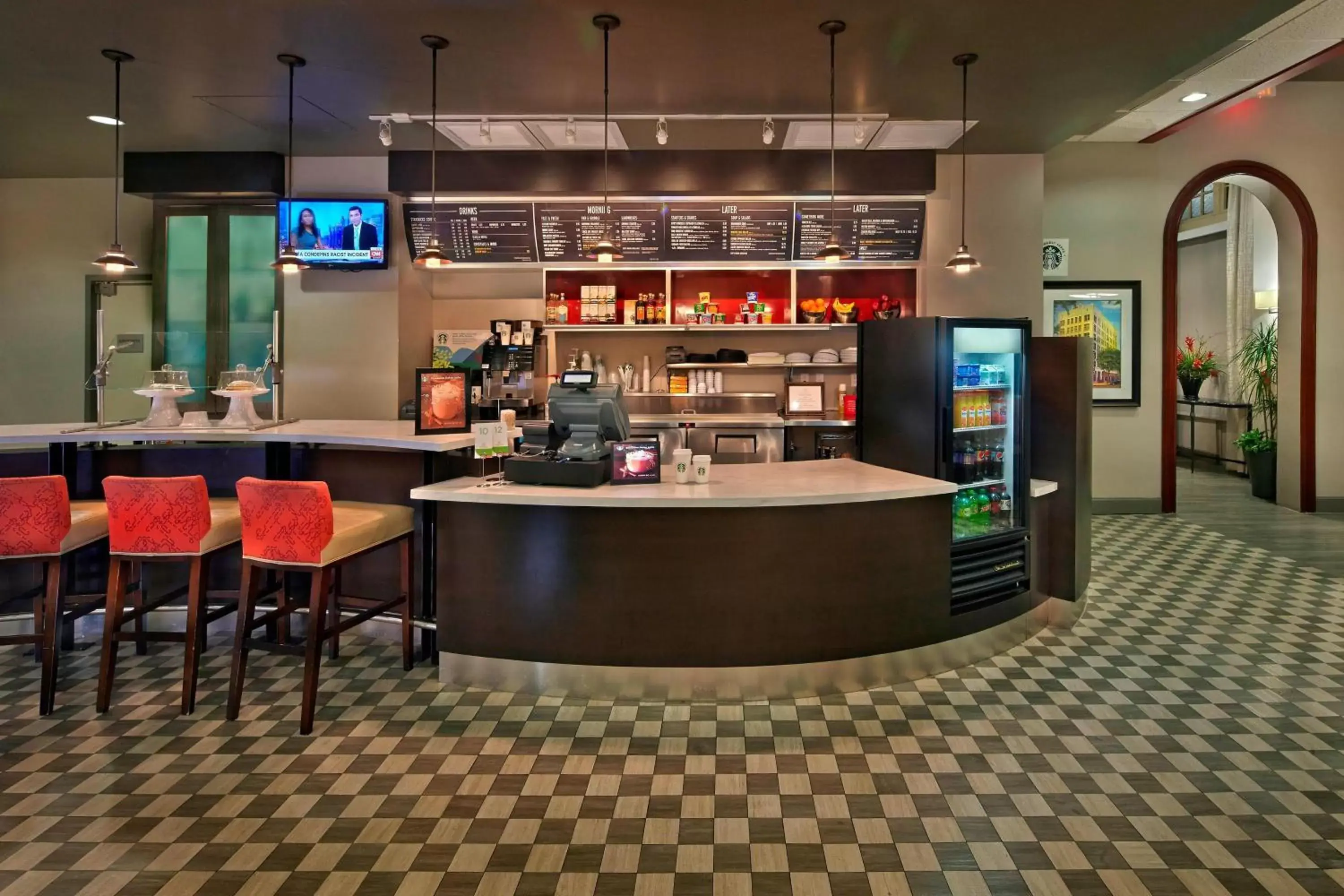 Restaurant/places to eat in Courtyard by Marriott St. Petersburg Downtown