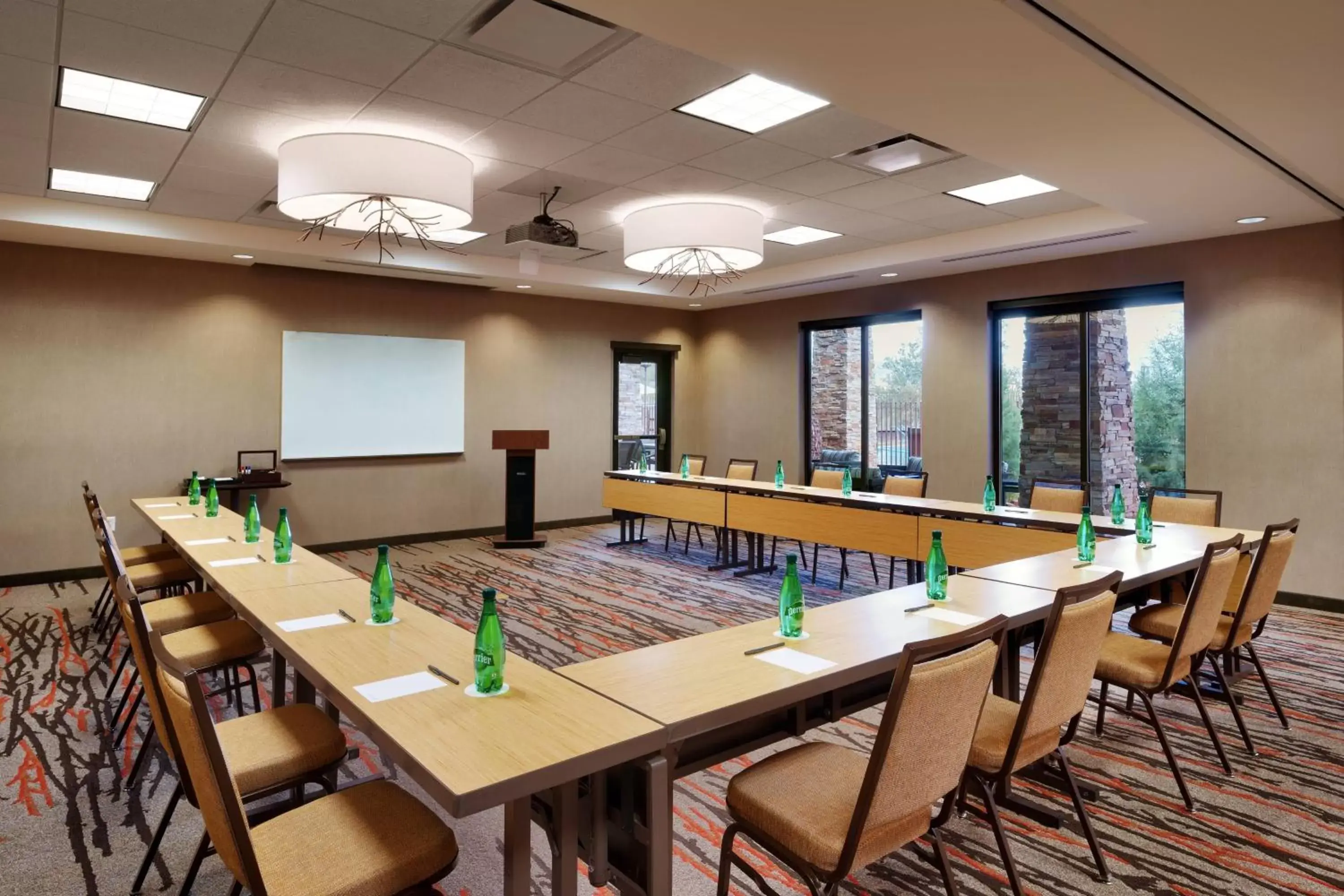 Meeting/conference room in Courtyard by Marriott Sedona